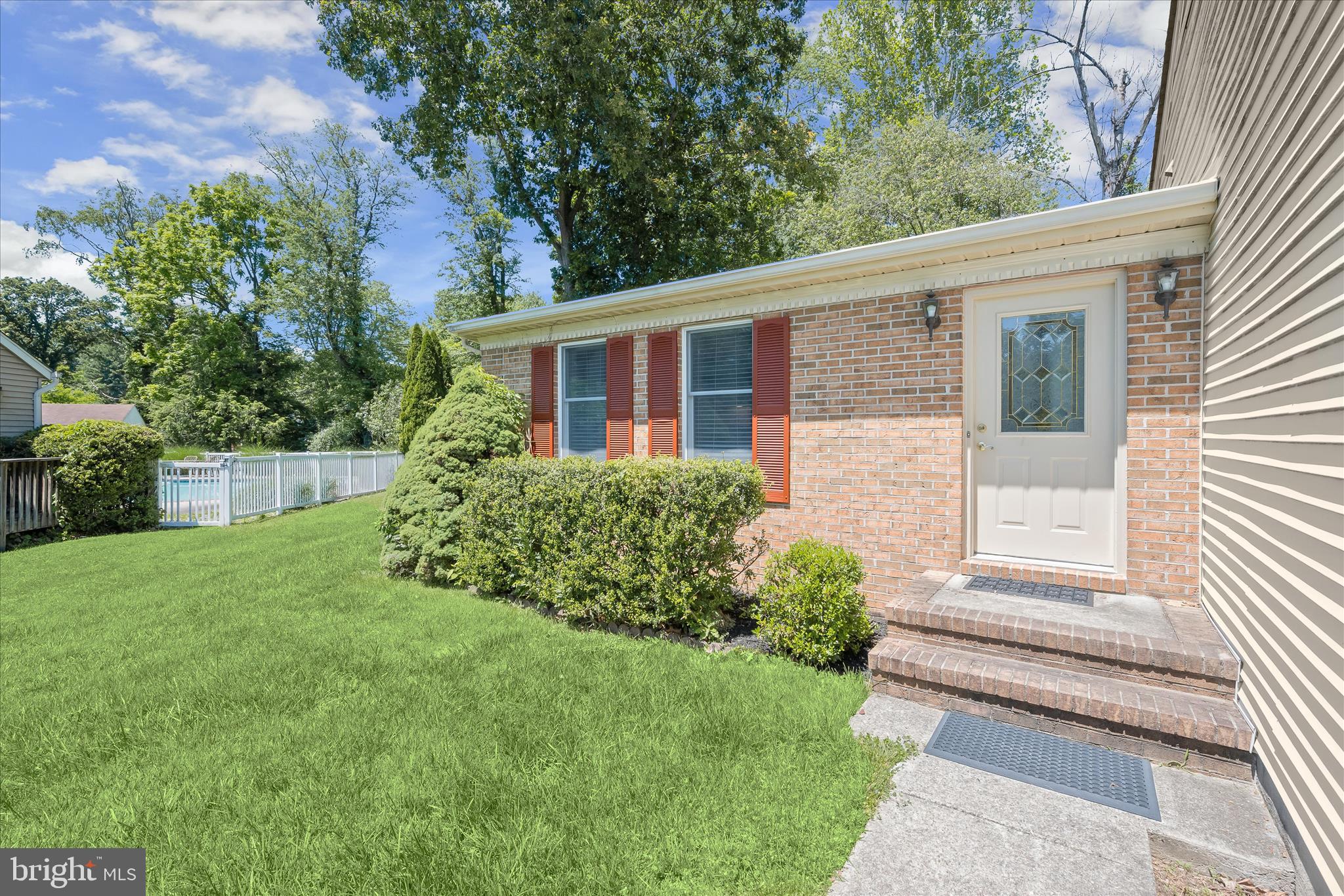 10228 CLUBHOUSE COURT