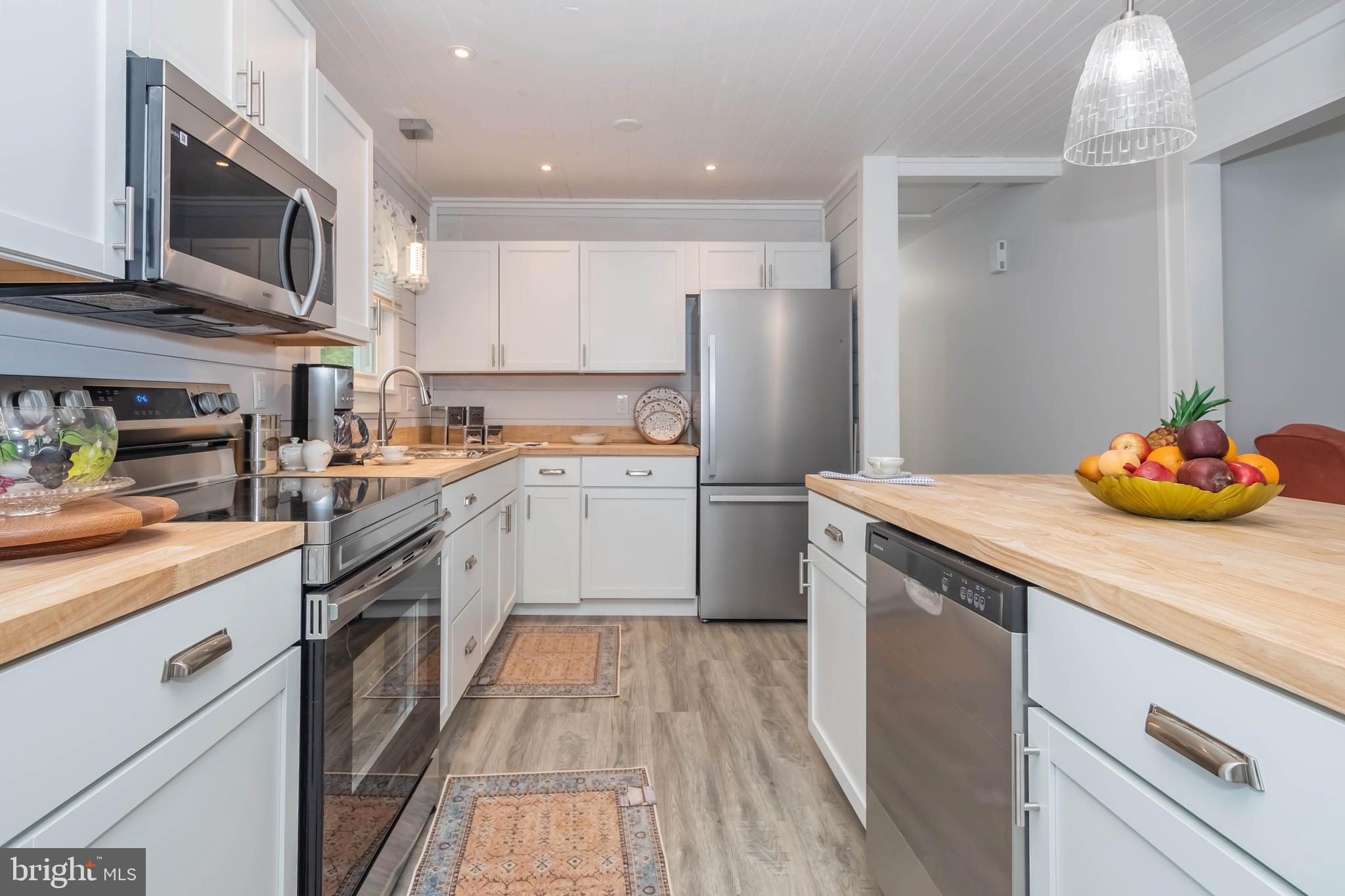 CHESTNUT RIDGE - Residential