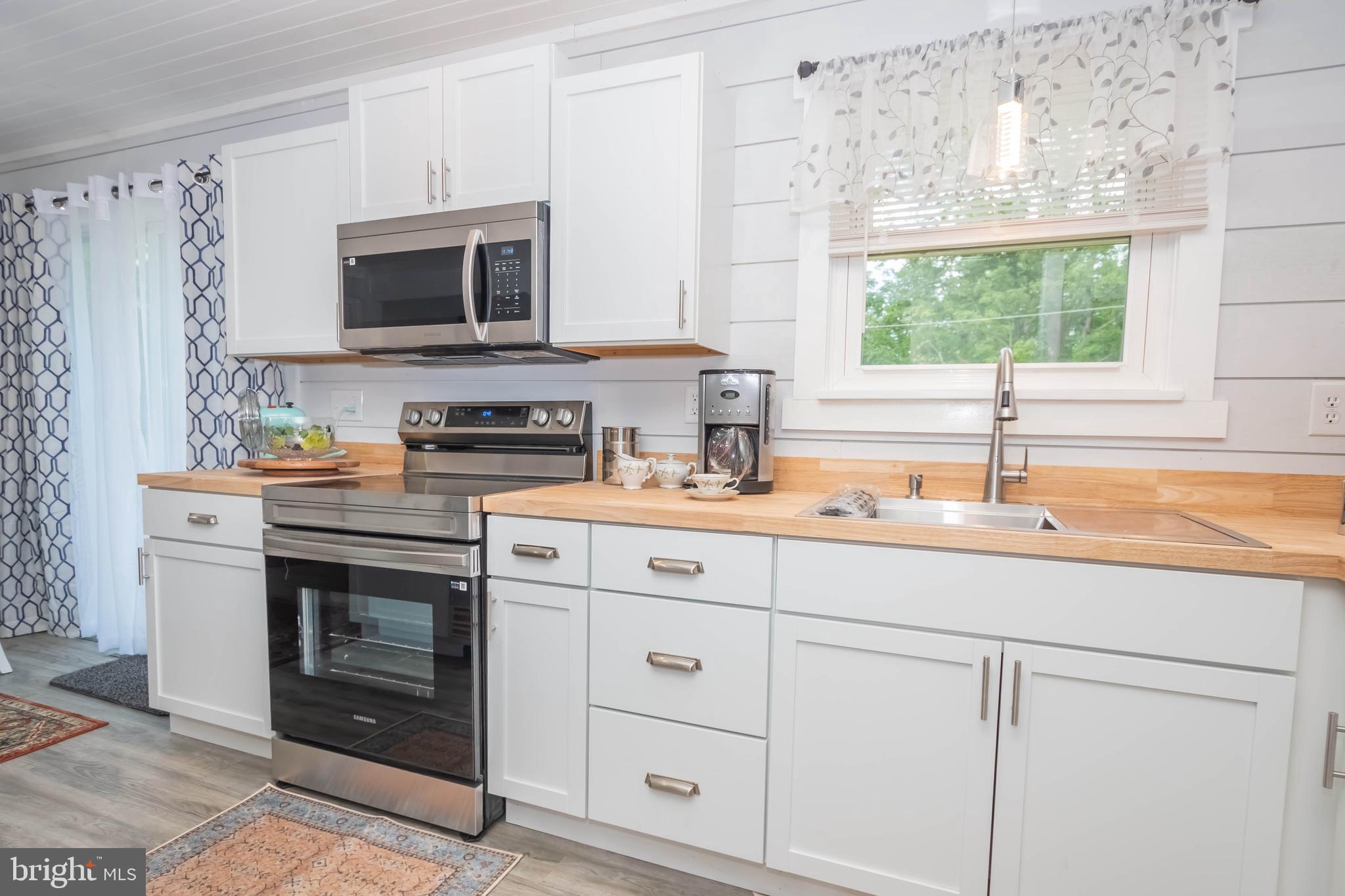 CHESTNUT RIDGE - Residential