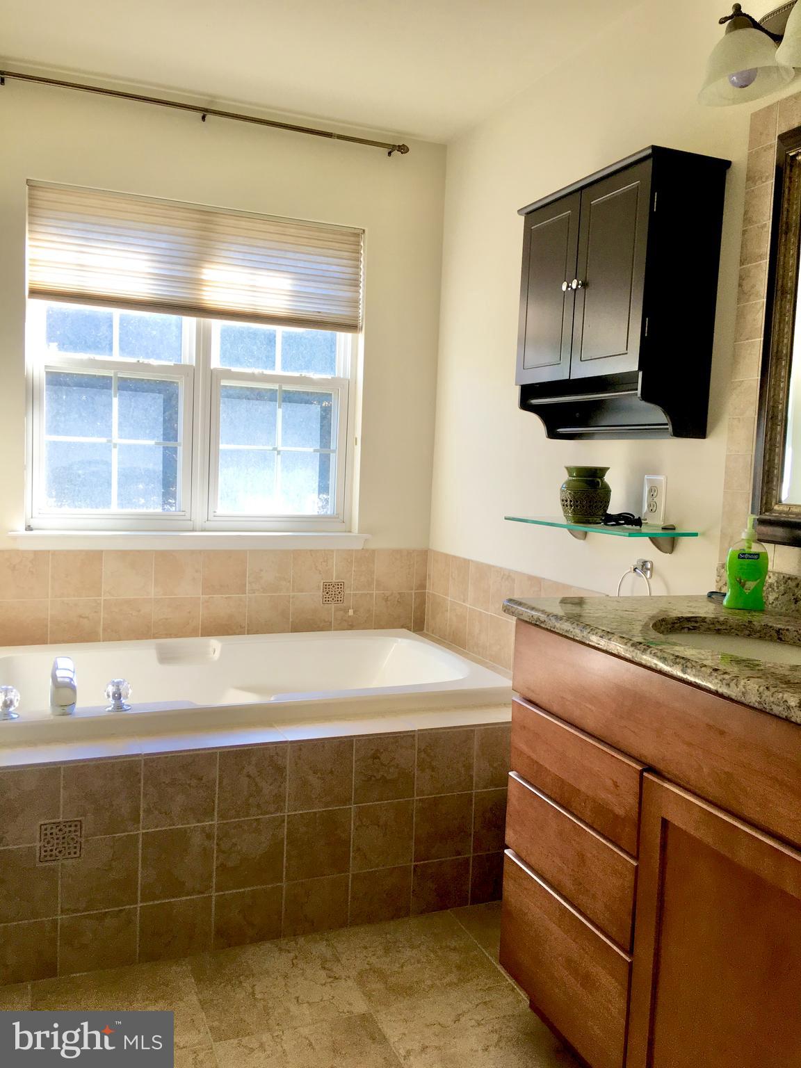 FORD GLEN - Residential Lease