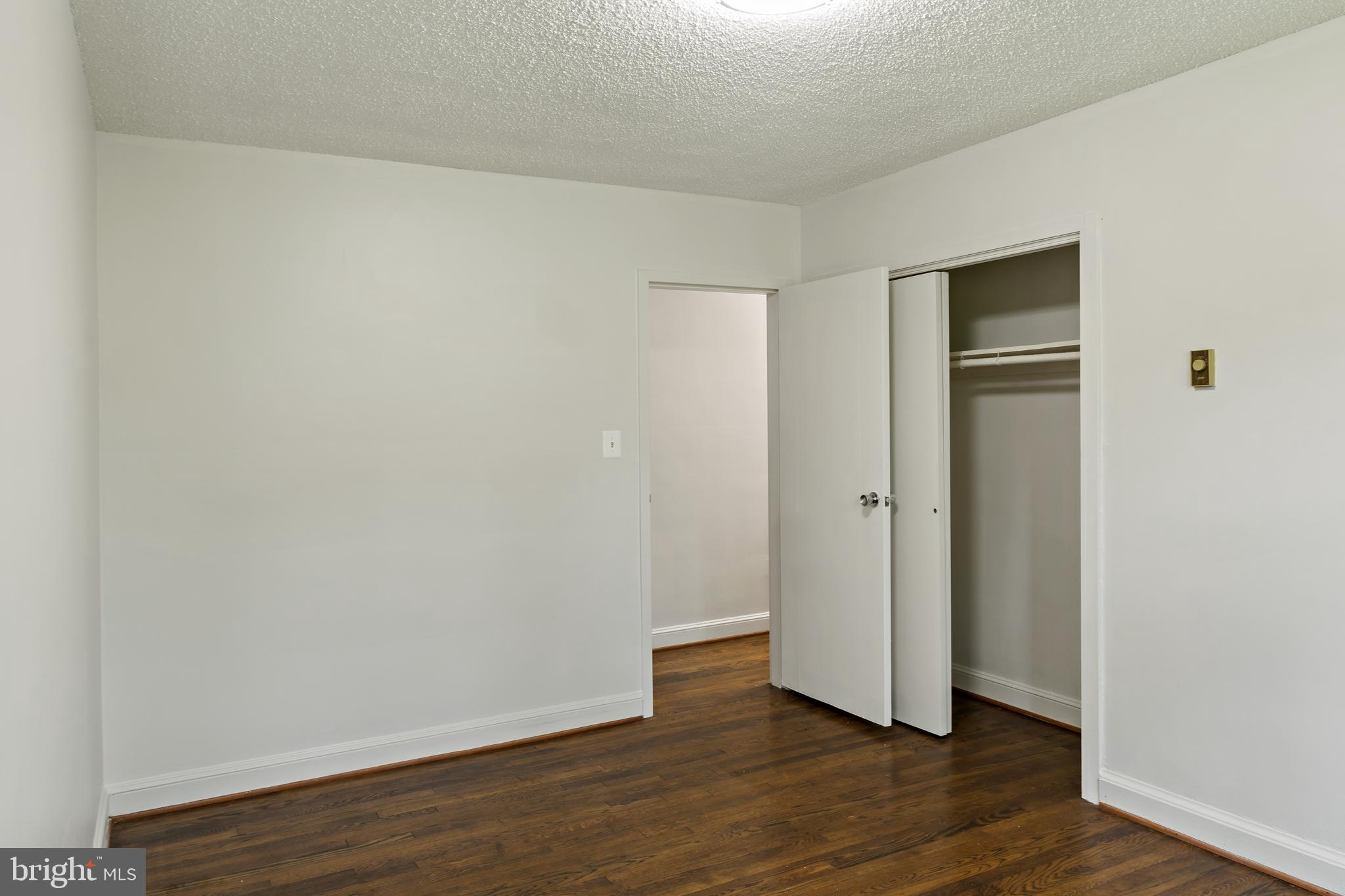 MACARTHUR PARK CONDOMINIUMS - Residential