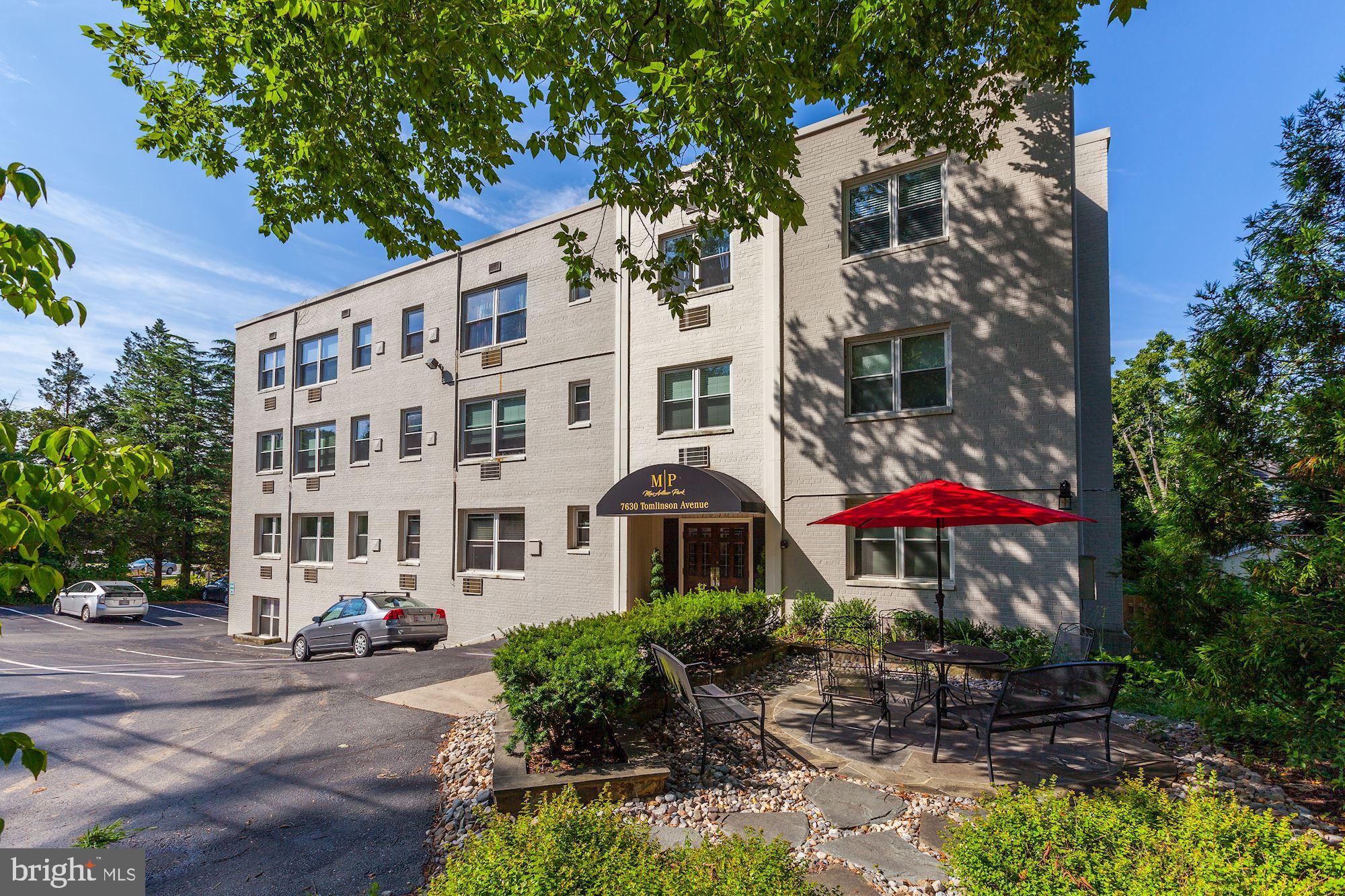 MACARTHUR PARK CONDOMINIUMS - Residential