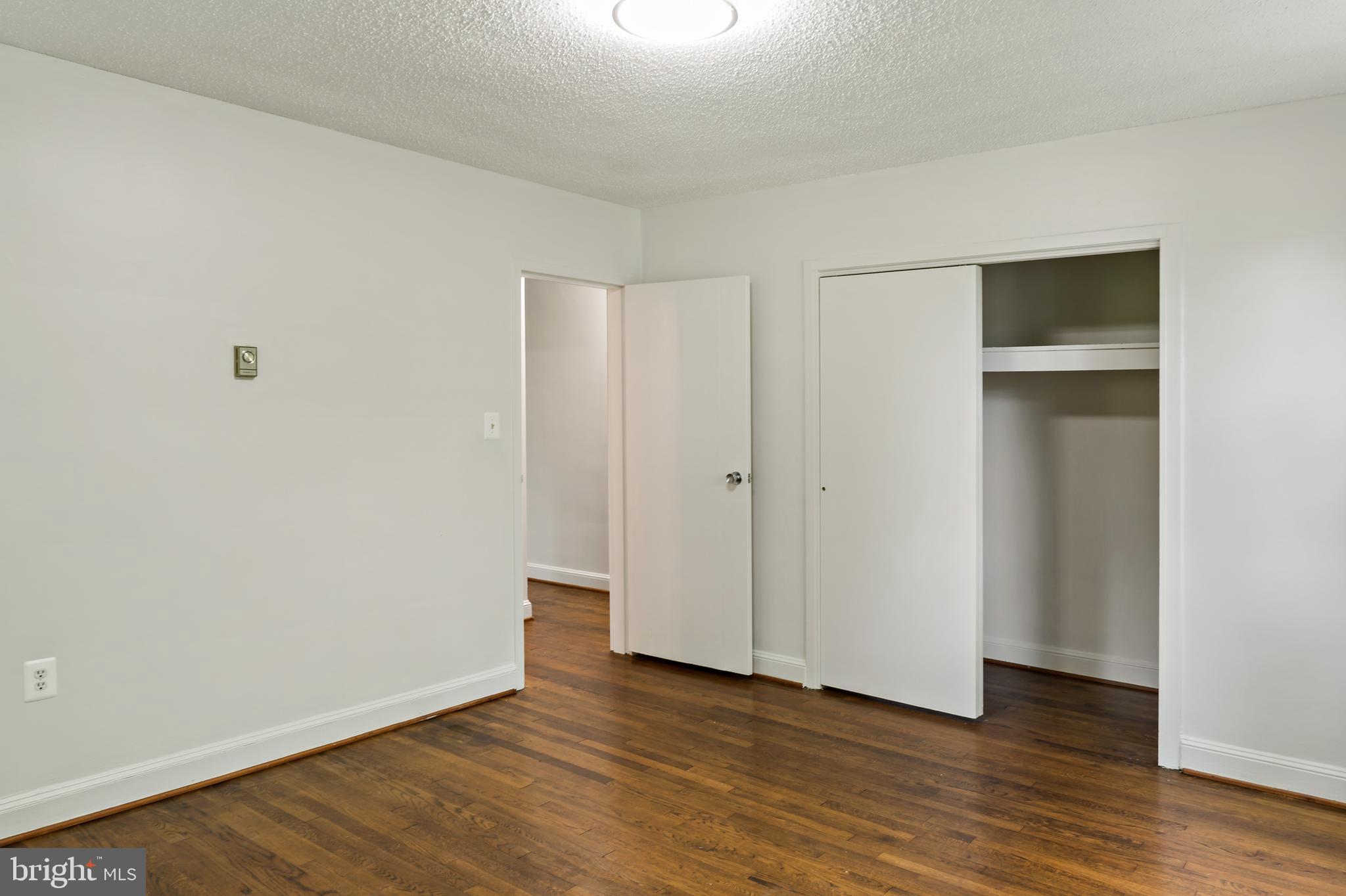 MACARTHUR PARK CONDOMINIUMS - Residential