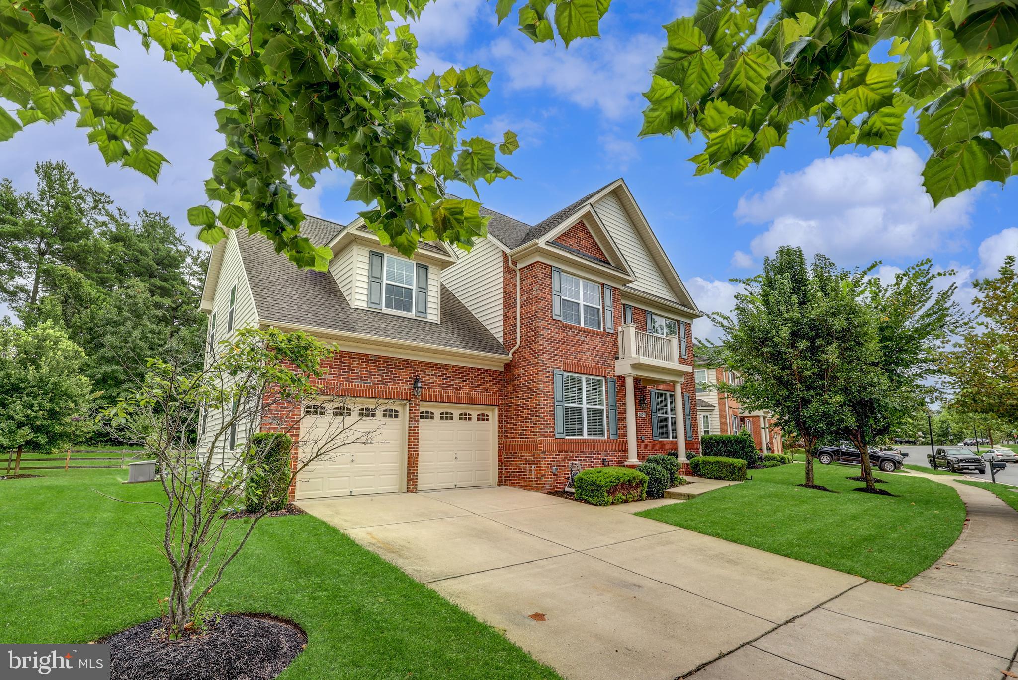 3002 LAKE FOREST DRIVE