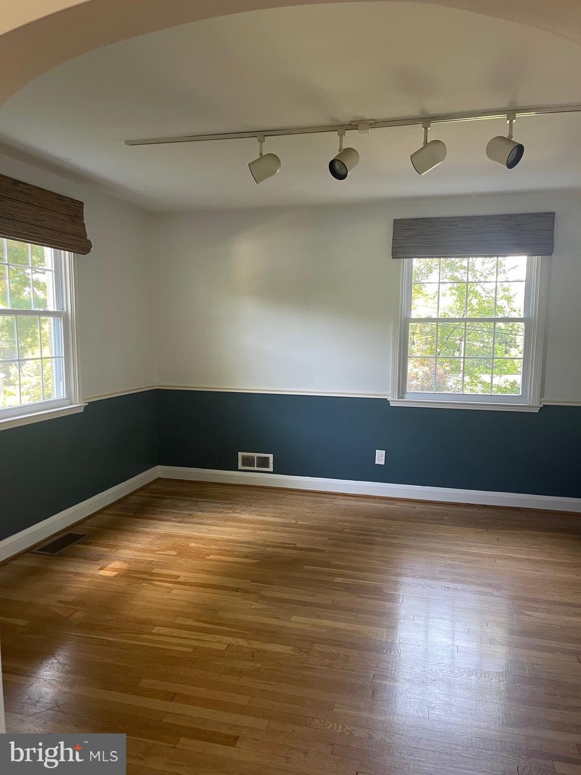 819 FAIRWAY