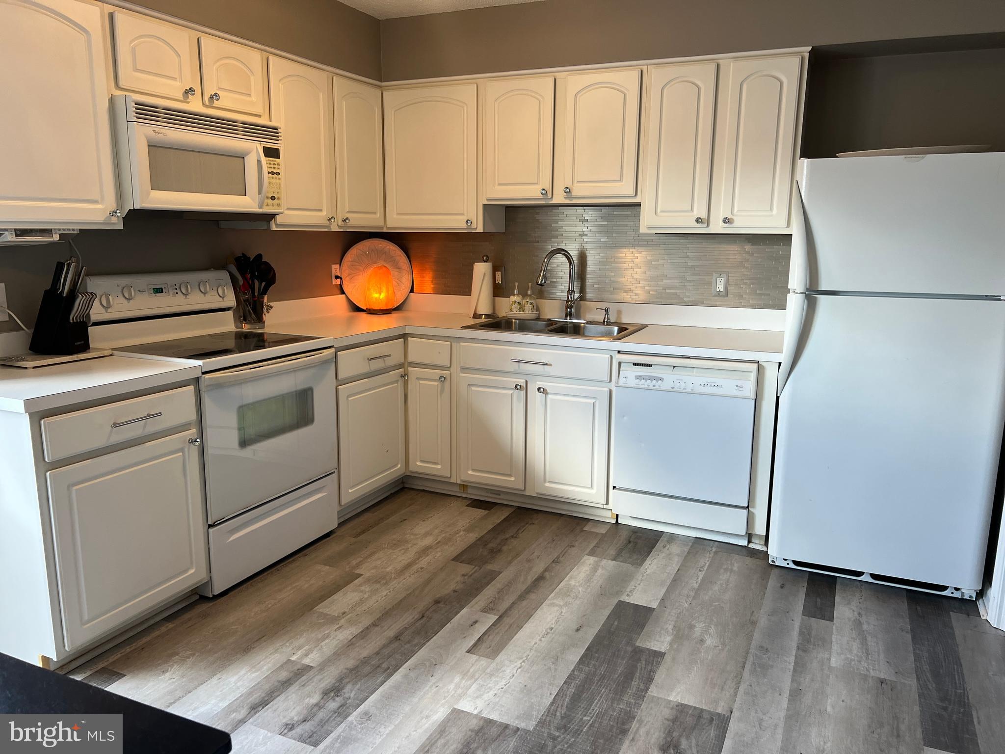 GREEN HILL - Residential