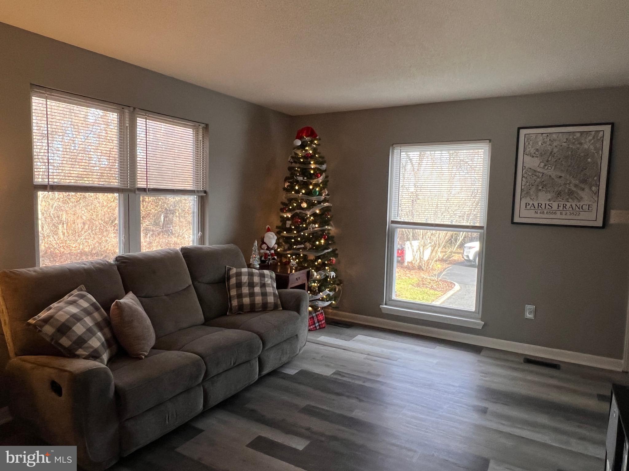 GREEN HILL - Residential