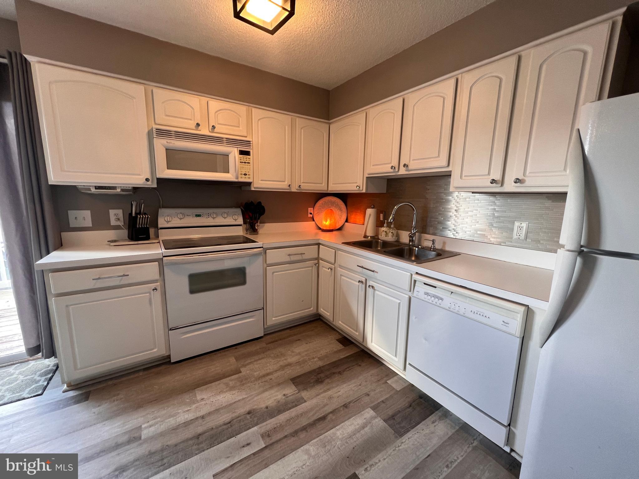 GREEN HILL - Residential