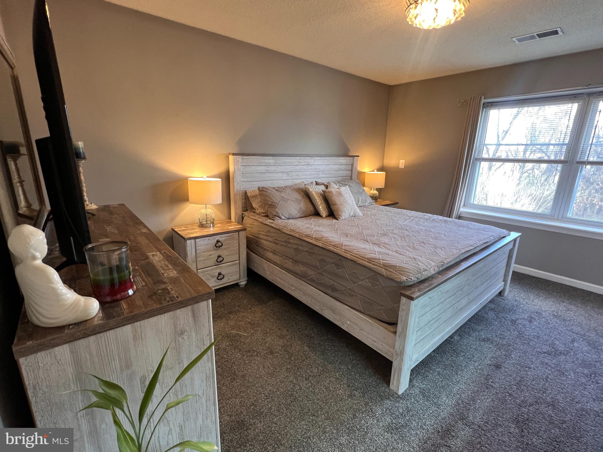 GREEN HILL - Residential