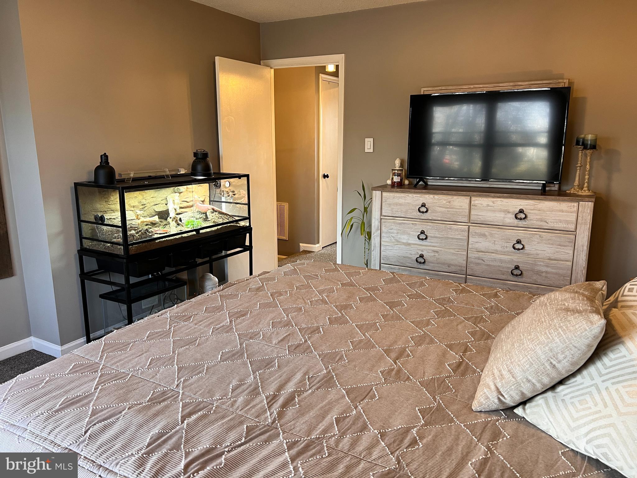 GREEN HILL - Residential