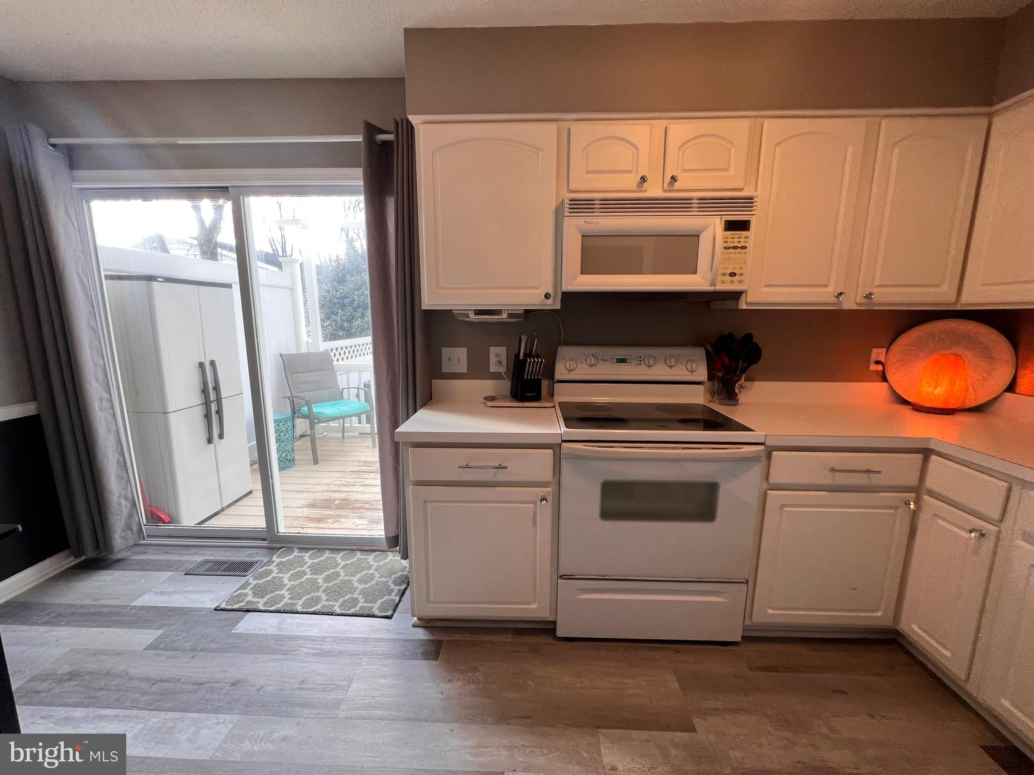 GREEN HILL - Residential