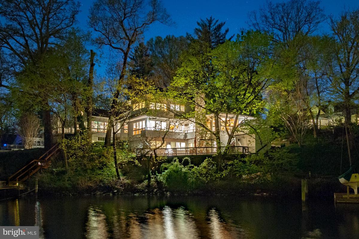 EASTPORT - Residential