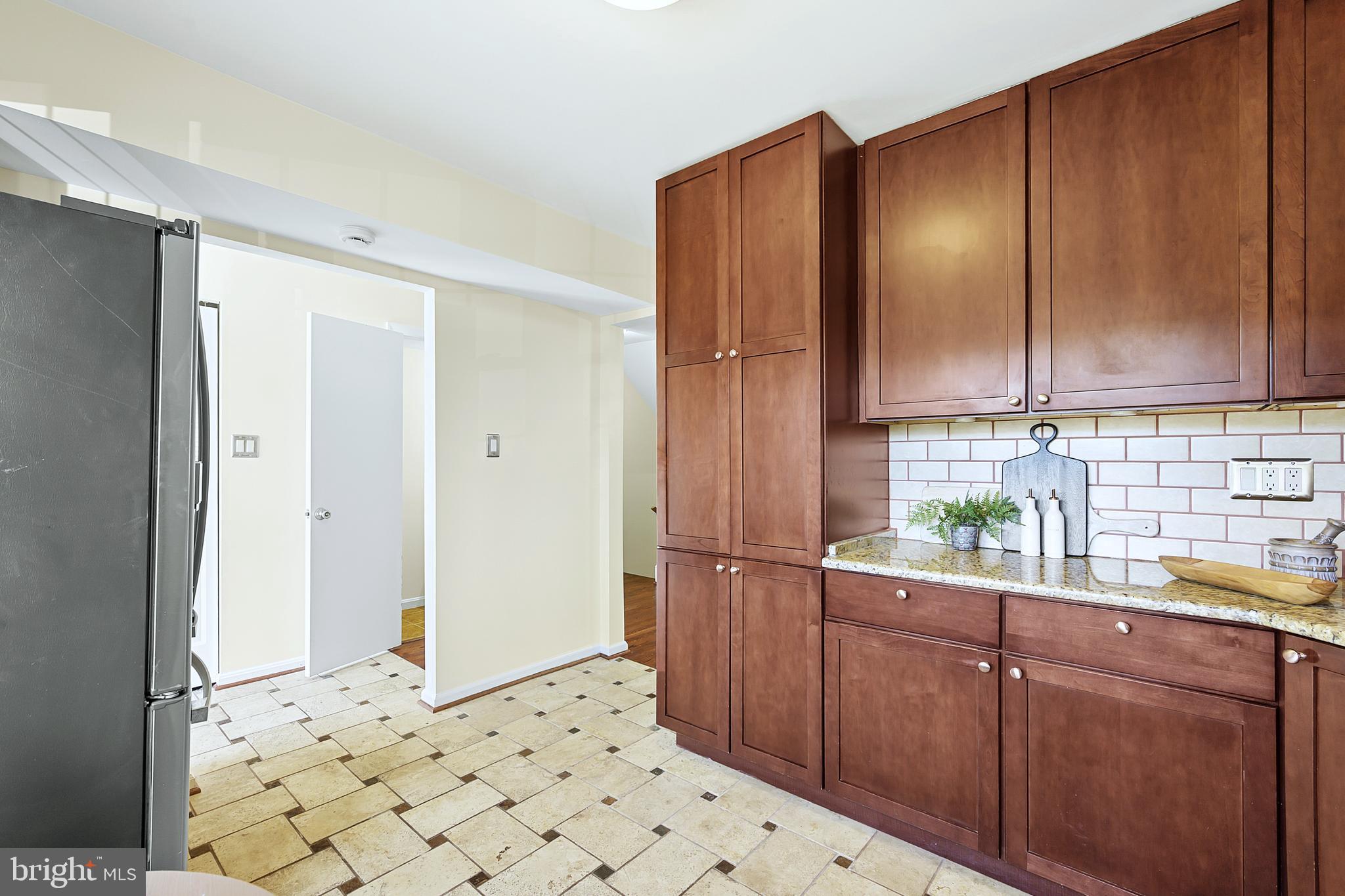 PINECREST HEIGHTS - Residential