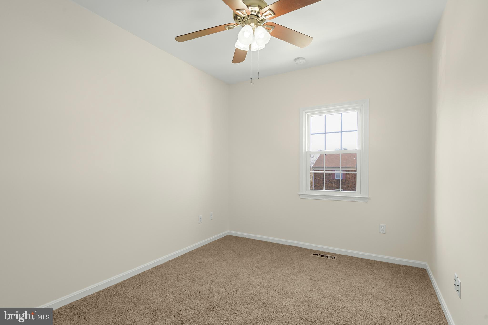 PINECREST HEIGHTS - Residential