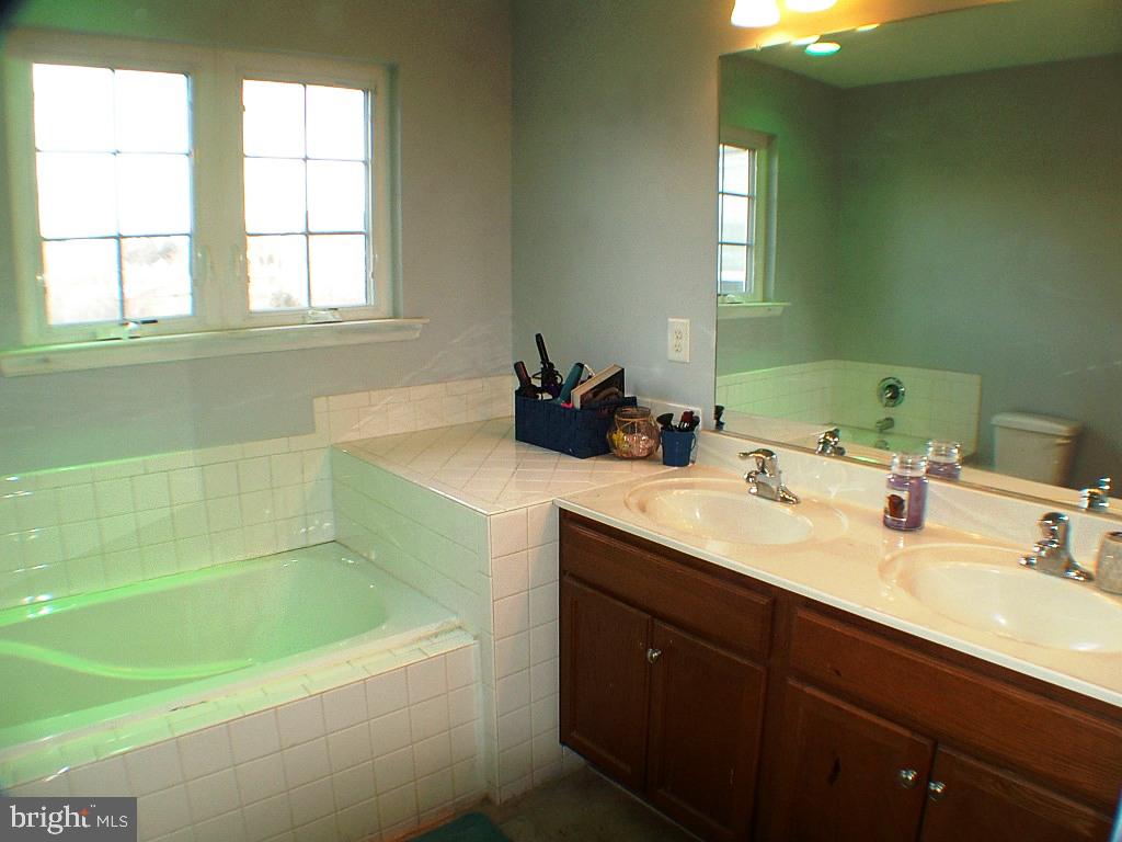 BOYDS CROSSING - Residential