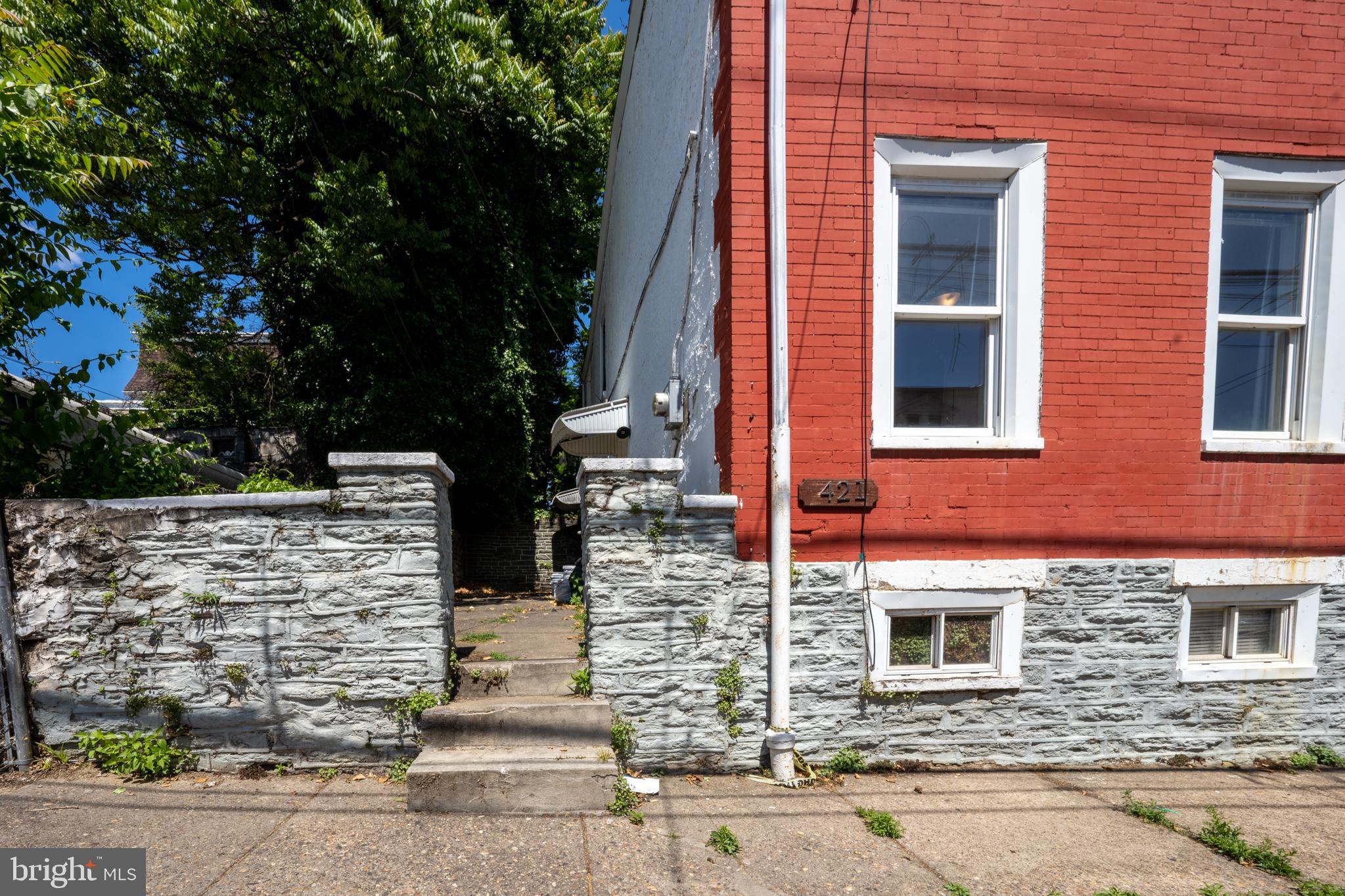Property will be sold with tenant in place. Accommodations can be made based on purchase price.