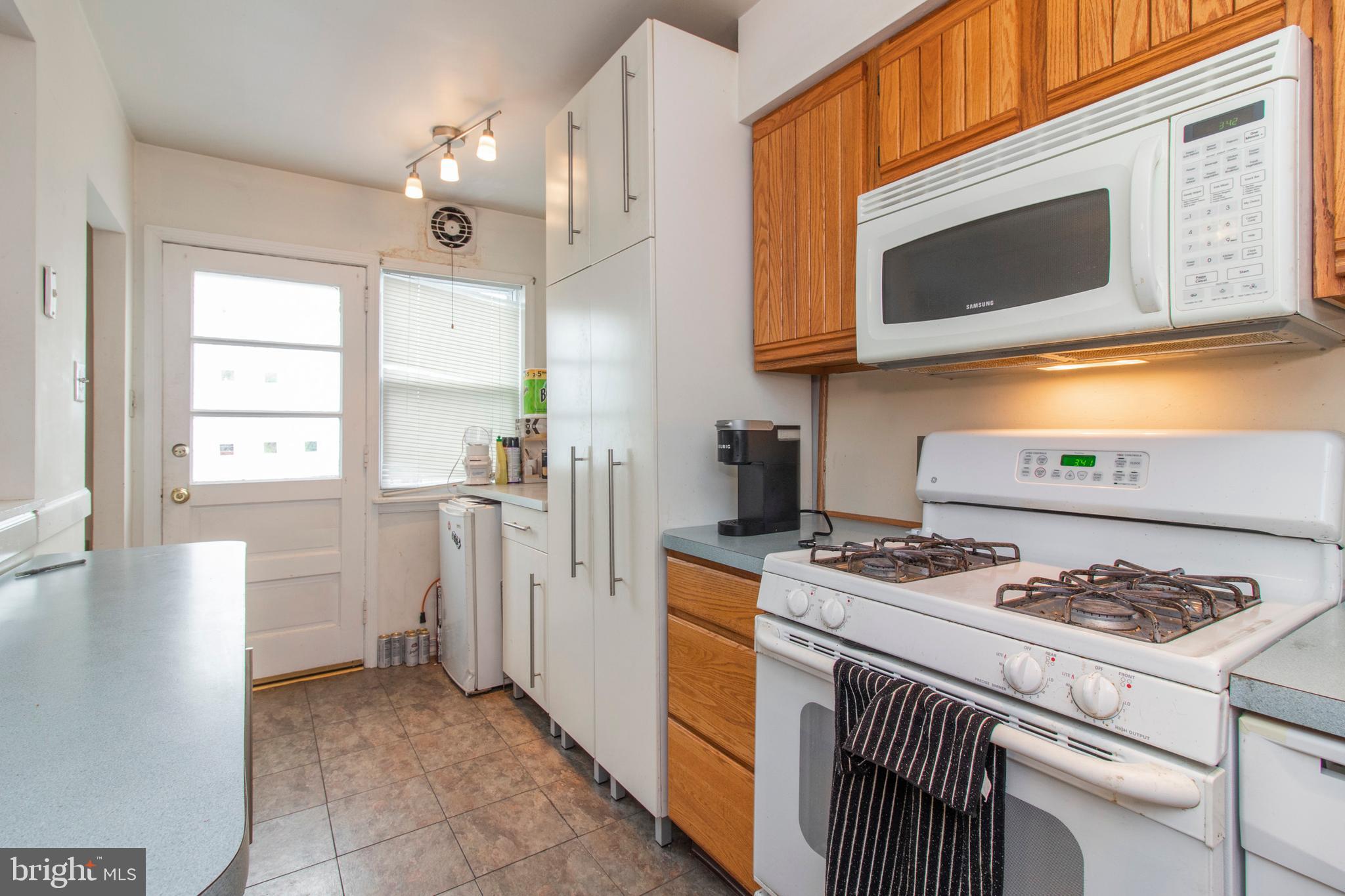 ROXBOROUGH - Residential