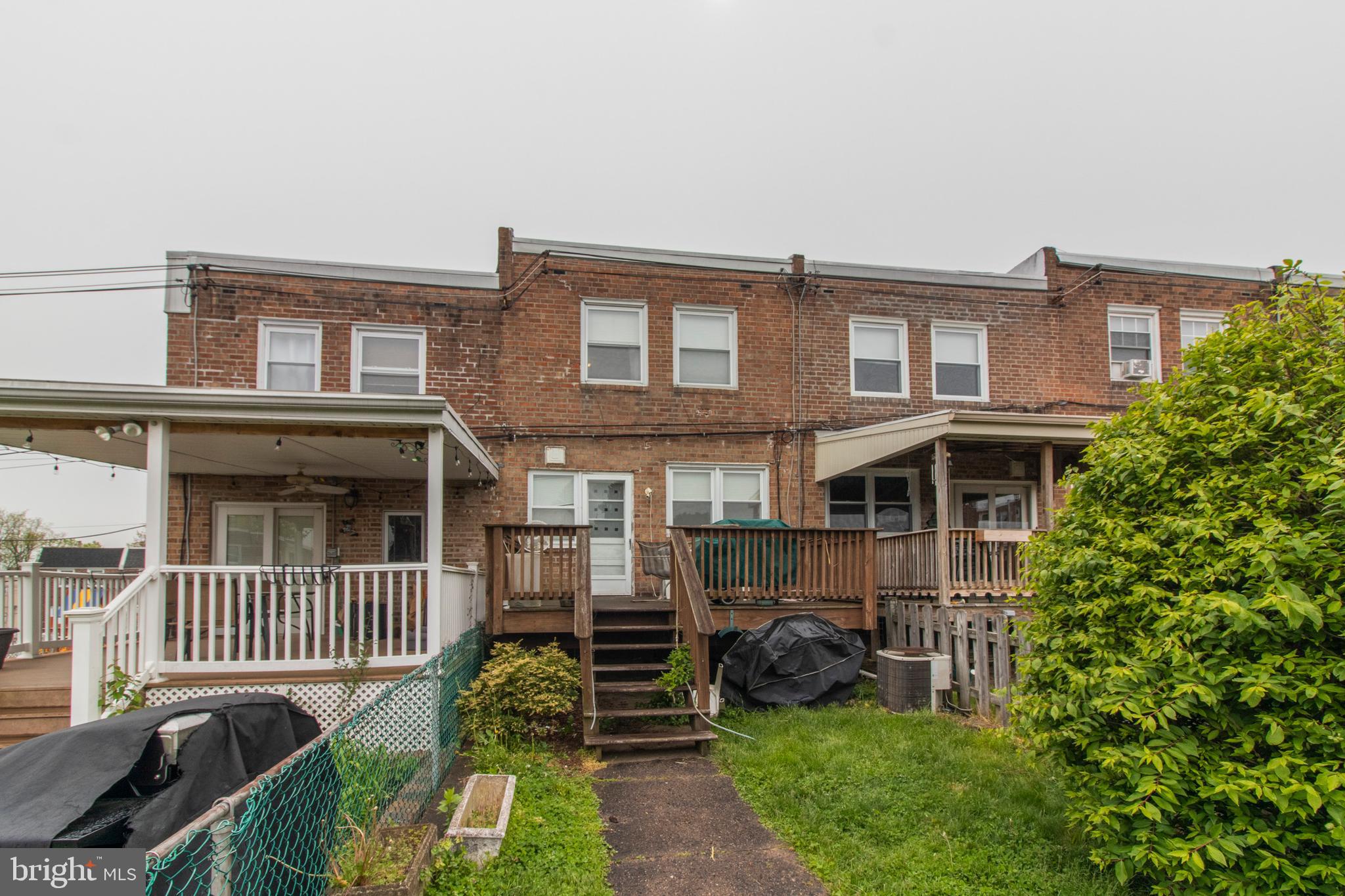 ROXBOROUGH - Residential