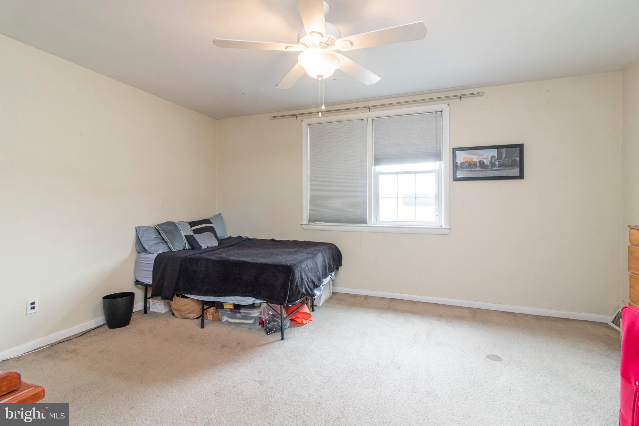 ROXBOROUGH - Residential