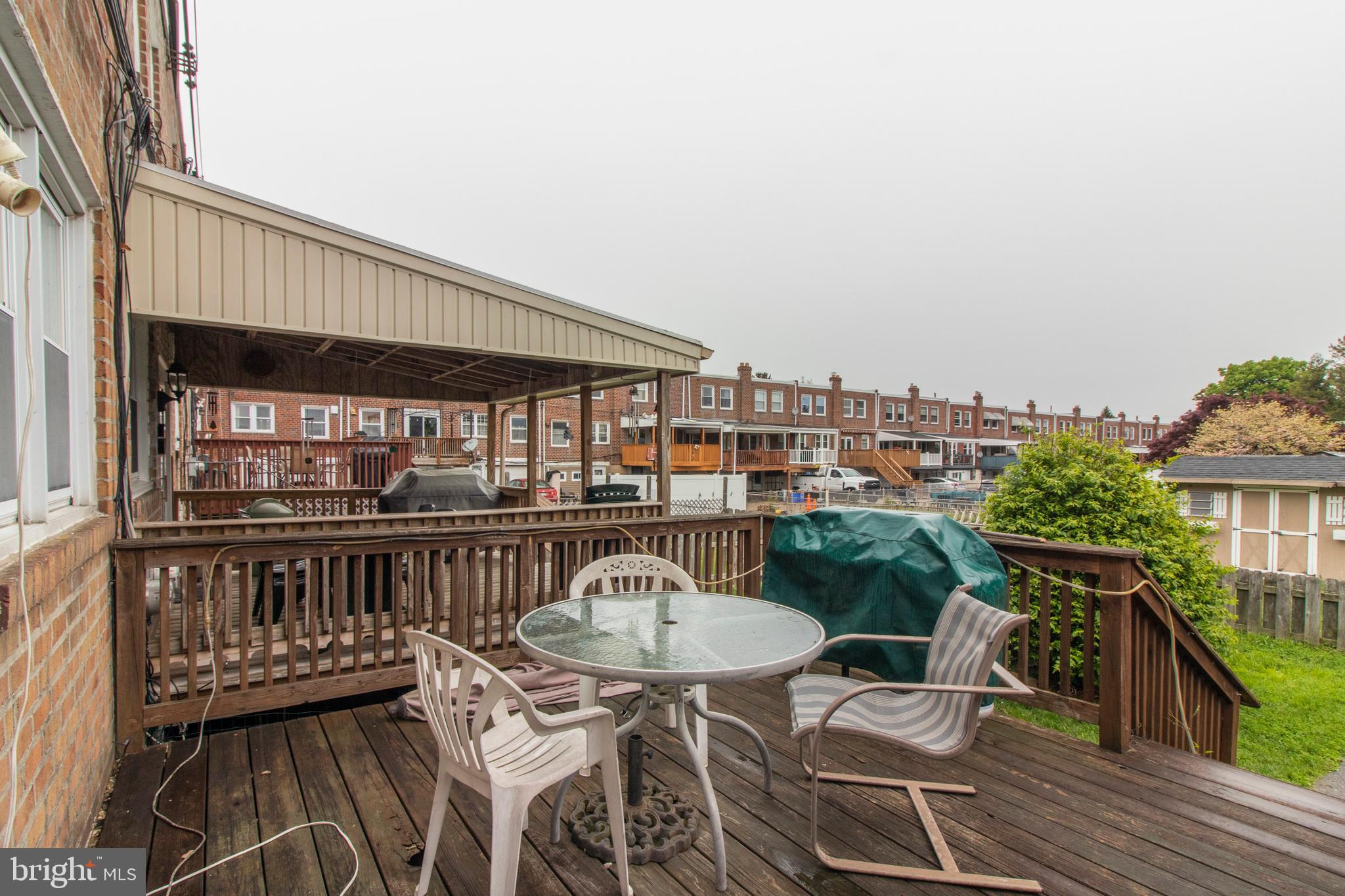 ROXBOROUGH - Residential