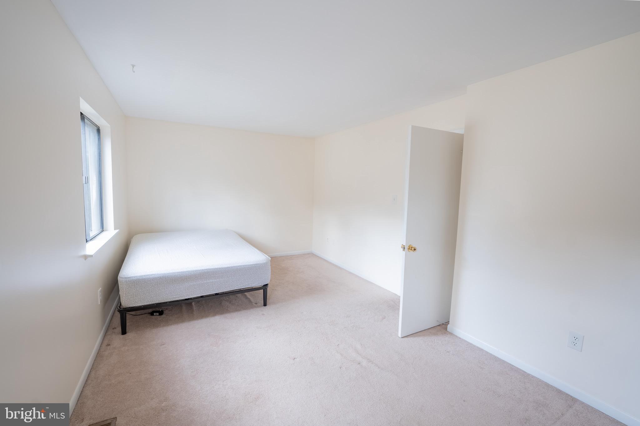 NEWPORT ESTATES - Residential