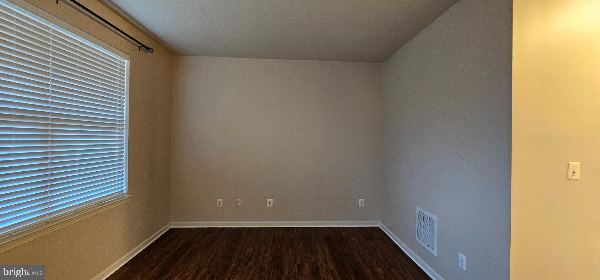 BELMONT LAND BAY - Residential Lease