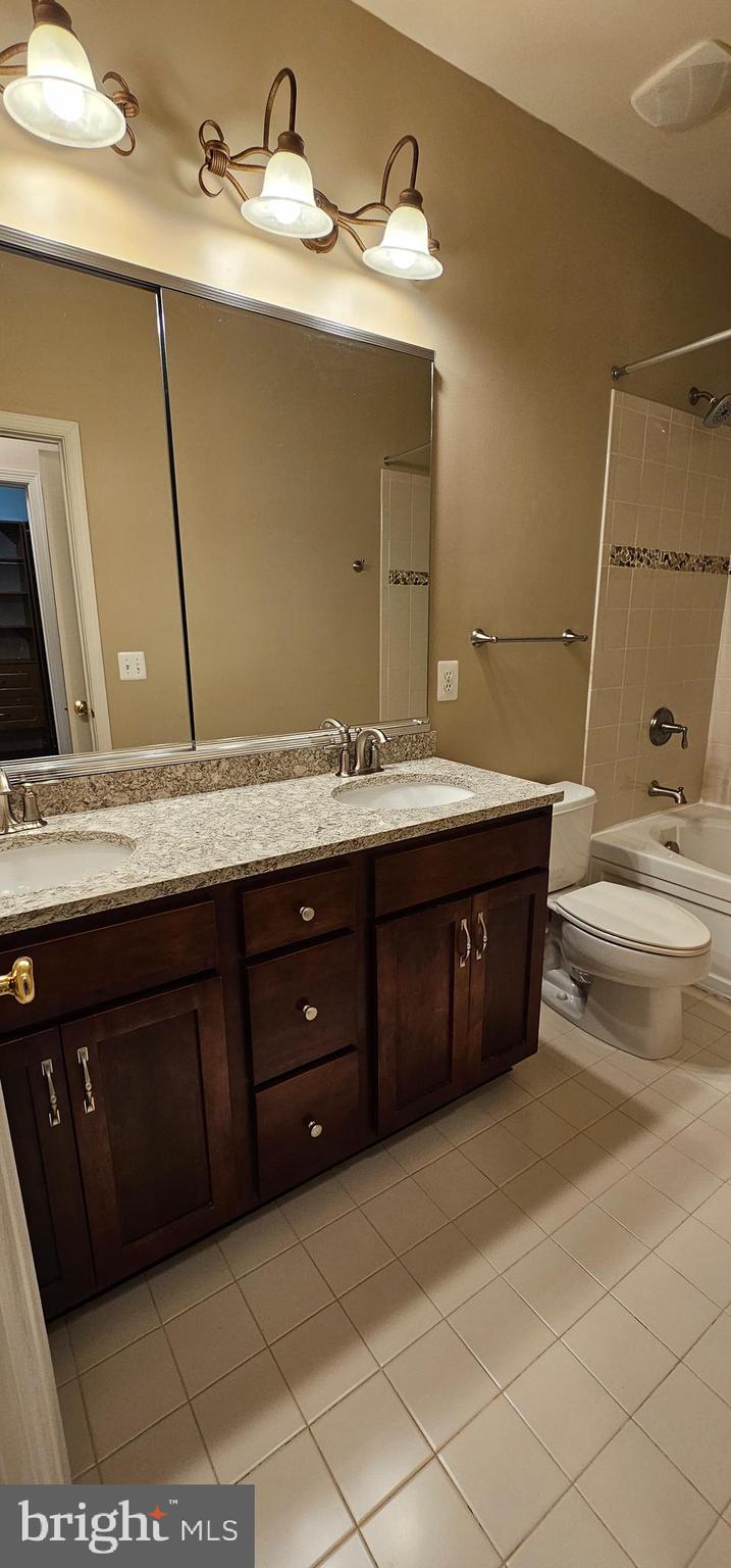 BELMONT LAND BAY - Residential Lease