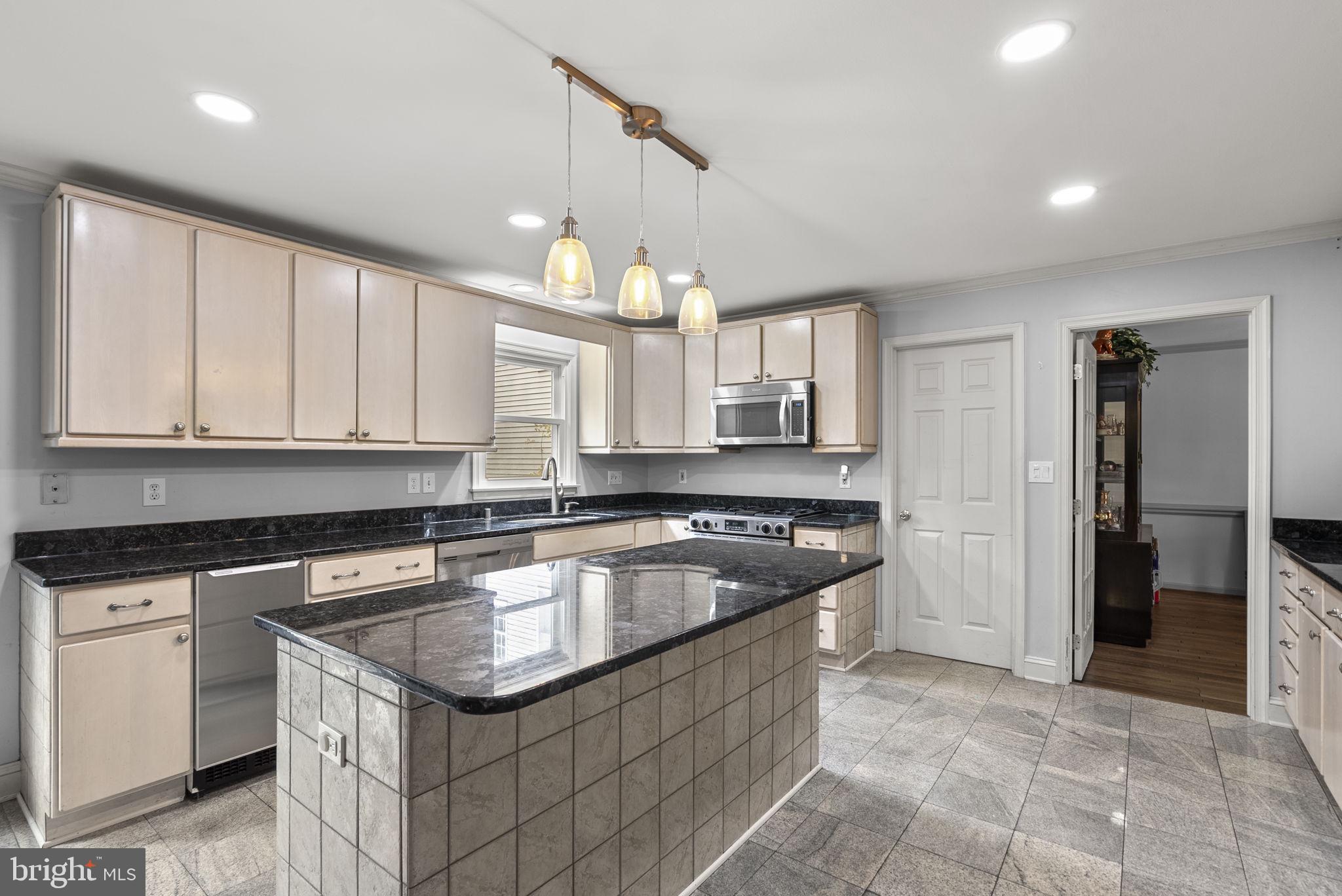 WOODBRIDGE FOREST - Residential