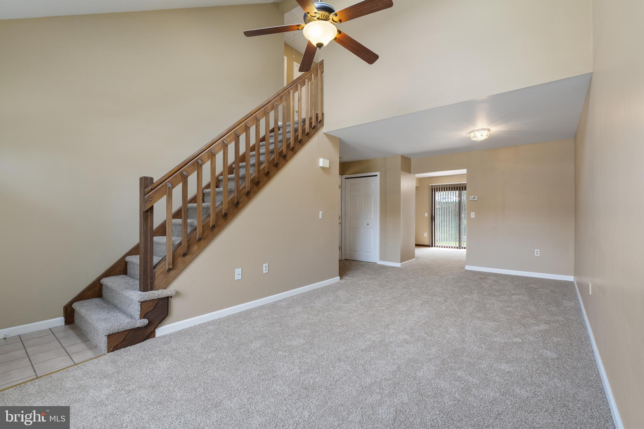 VICTORIA SQUARE - Residential