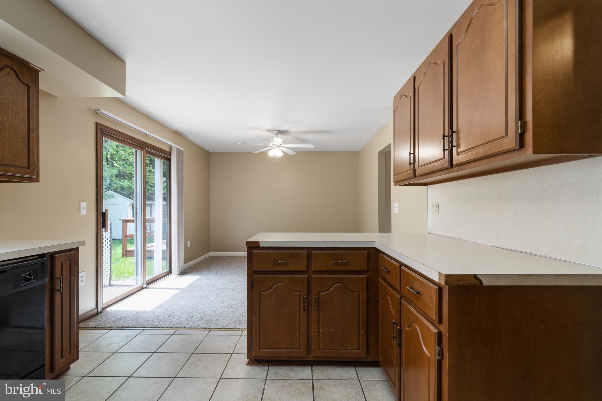 VICTORIA SQUARE - Residential