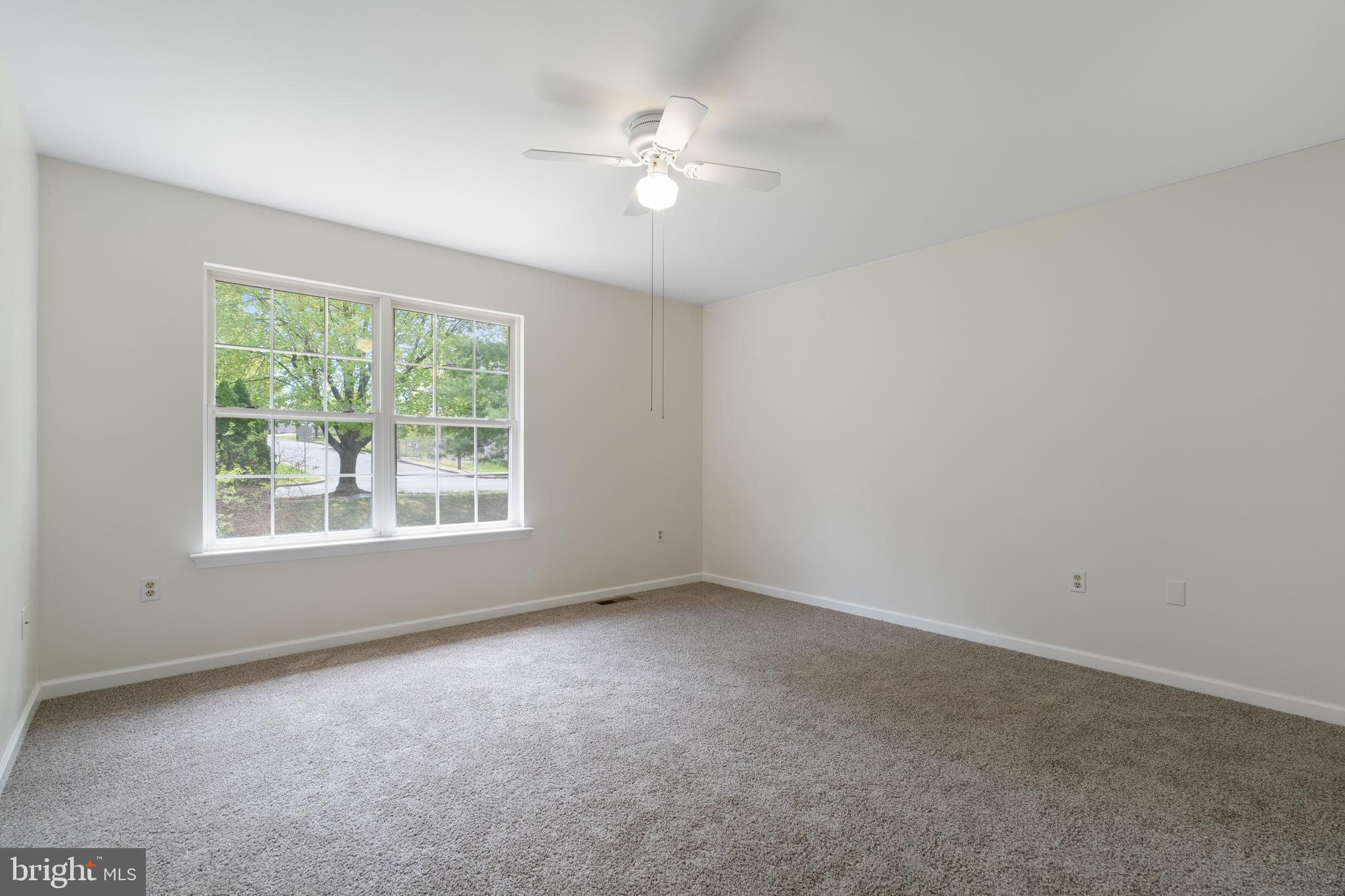 VICTORIA SQUARE - Residential