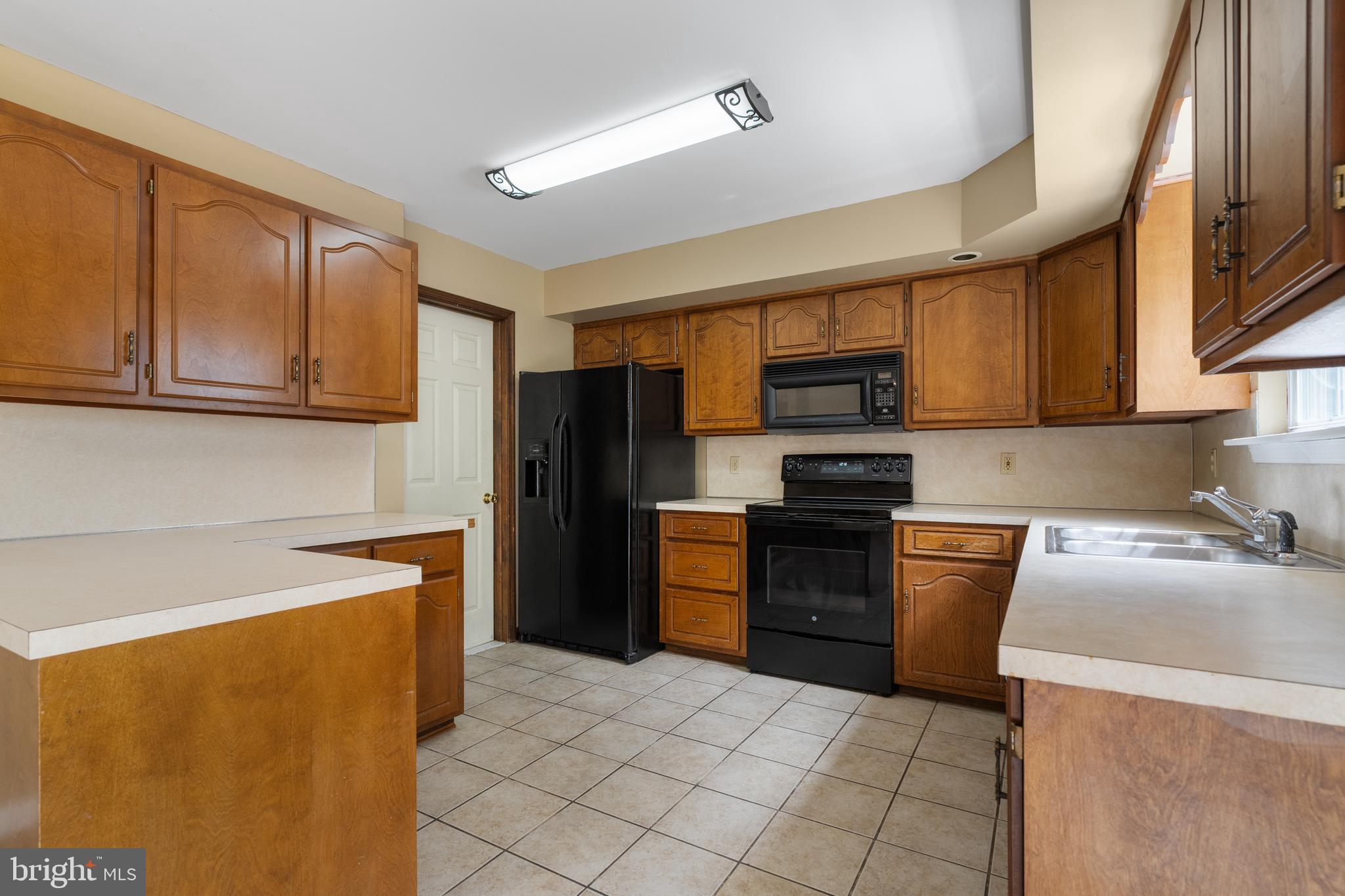 VICTORIA SQUARE - Residential