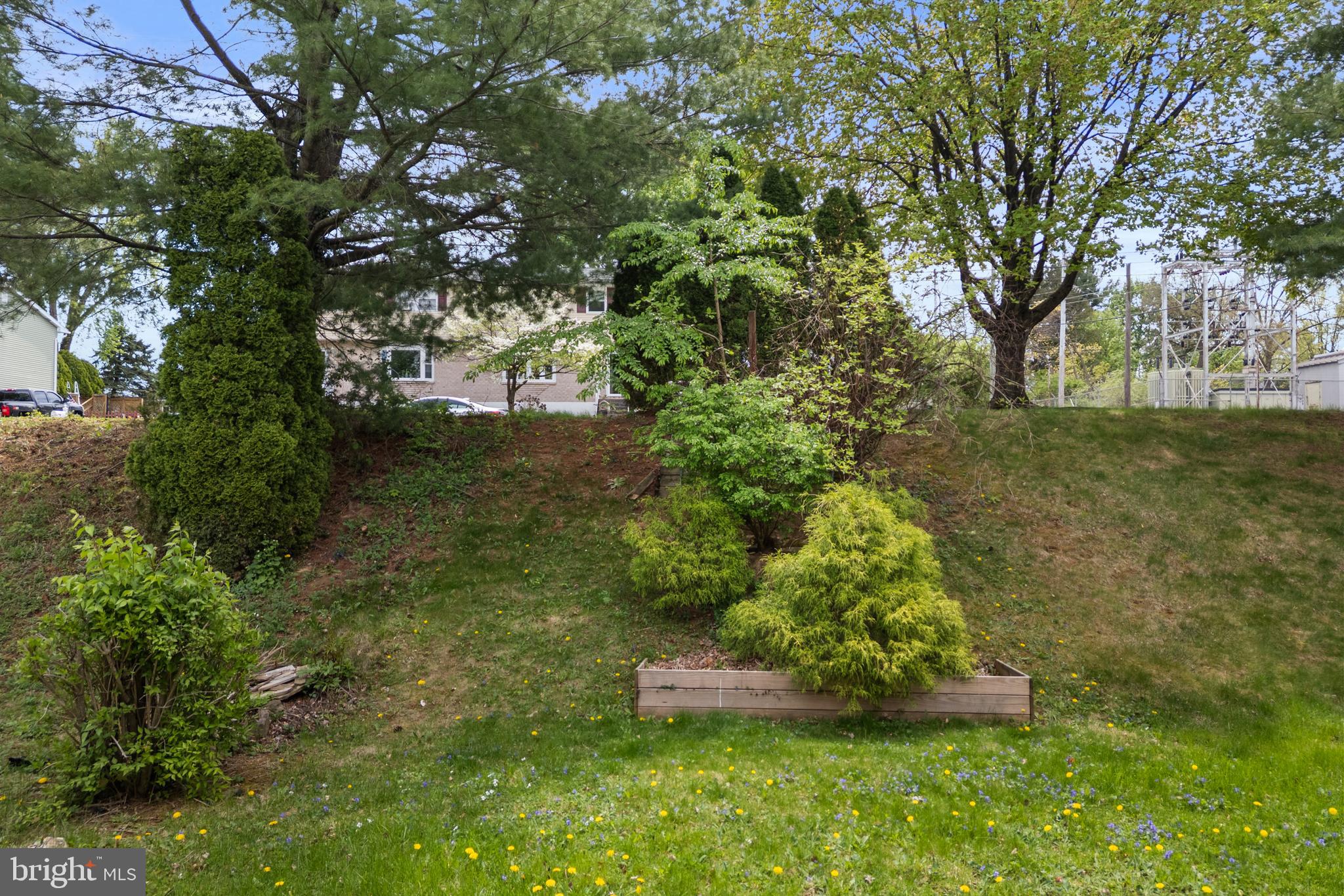 VICTORIA SQUARE - Residential