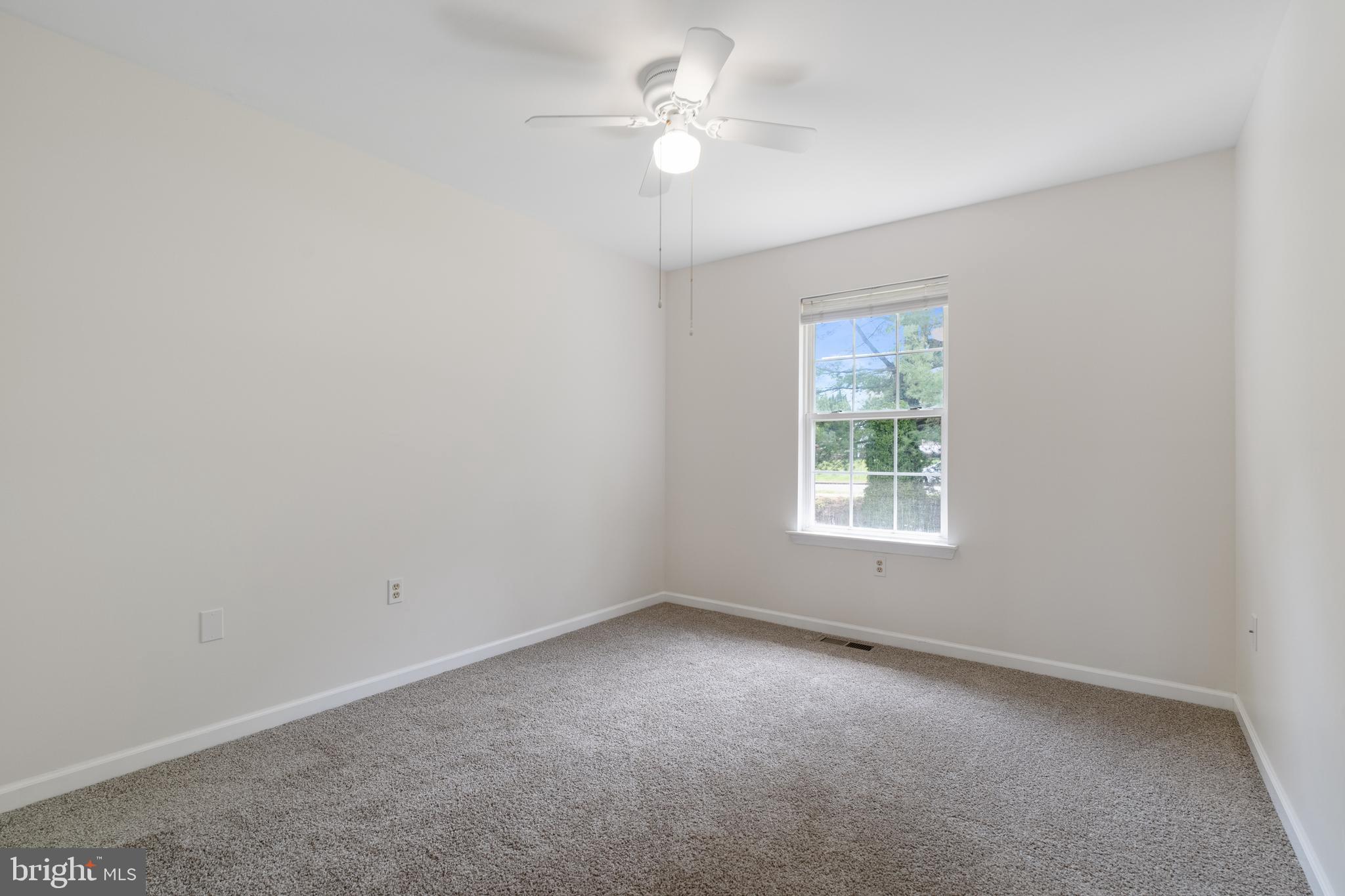 VICTORIA SQUARE - Residential