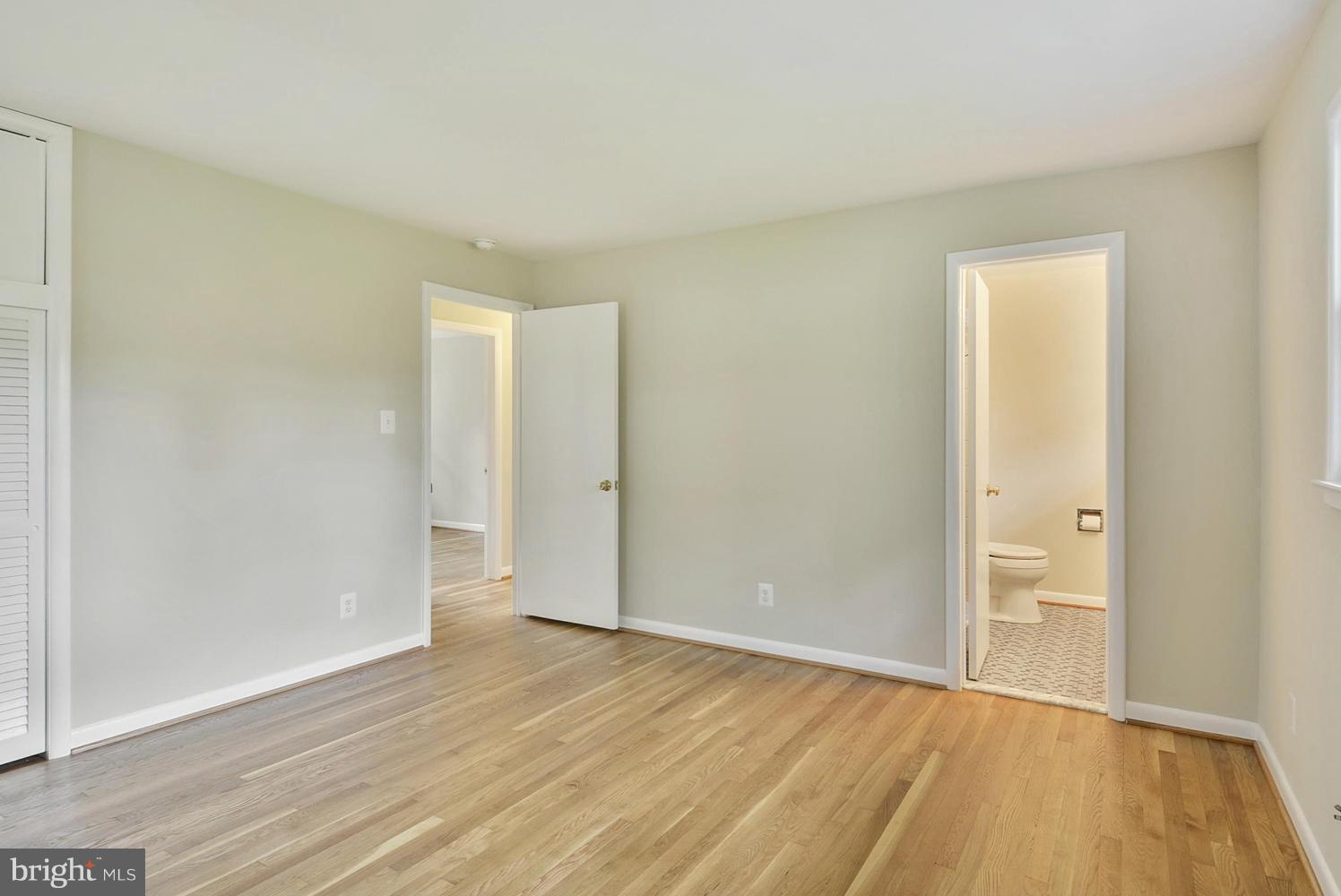 BROYHILL GLEN GARY PARK - Residential