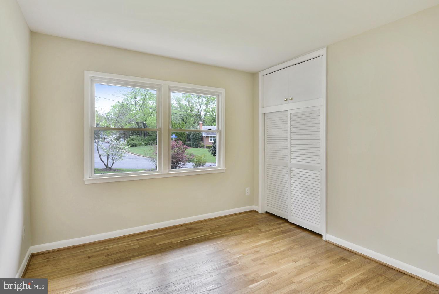 BROYHILL GLEN GARY PARK - Residential