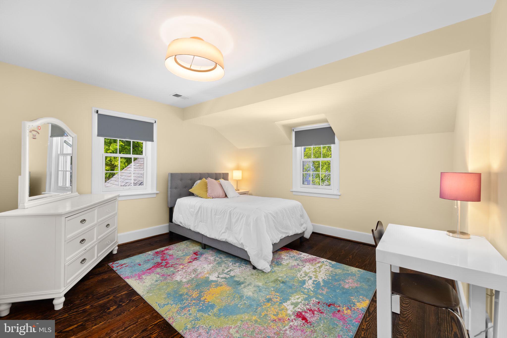 JEFFERSON PARK - Residential