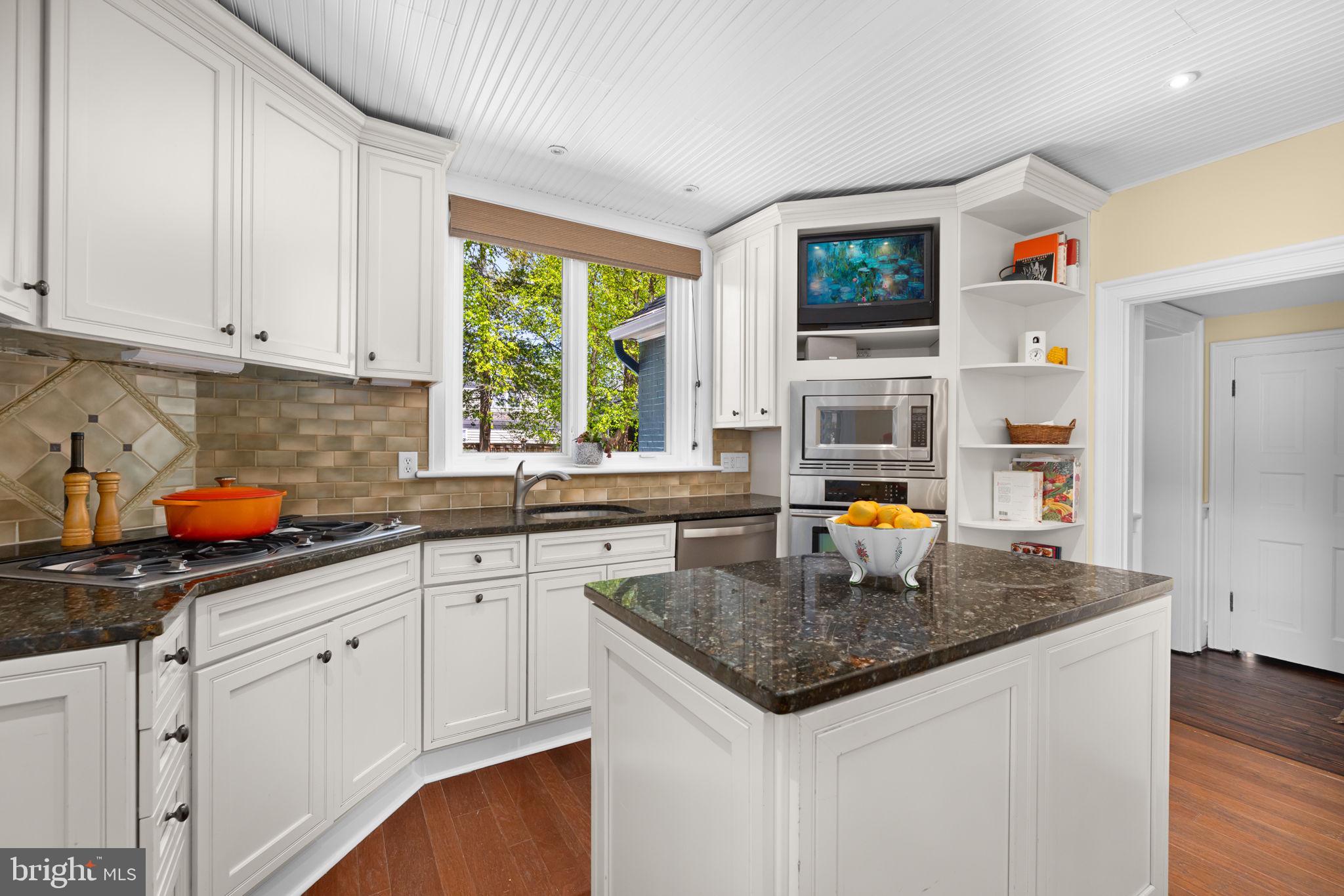 JEFFERSON PARK - Residential