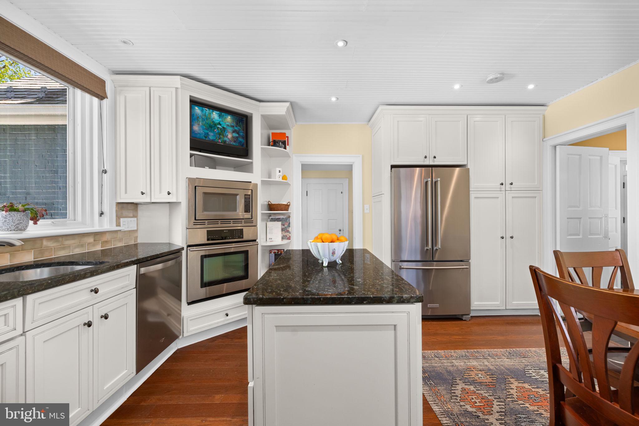 JEFFERSON PARK - Residential