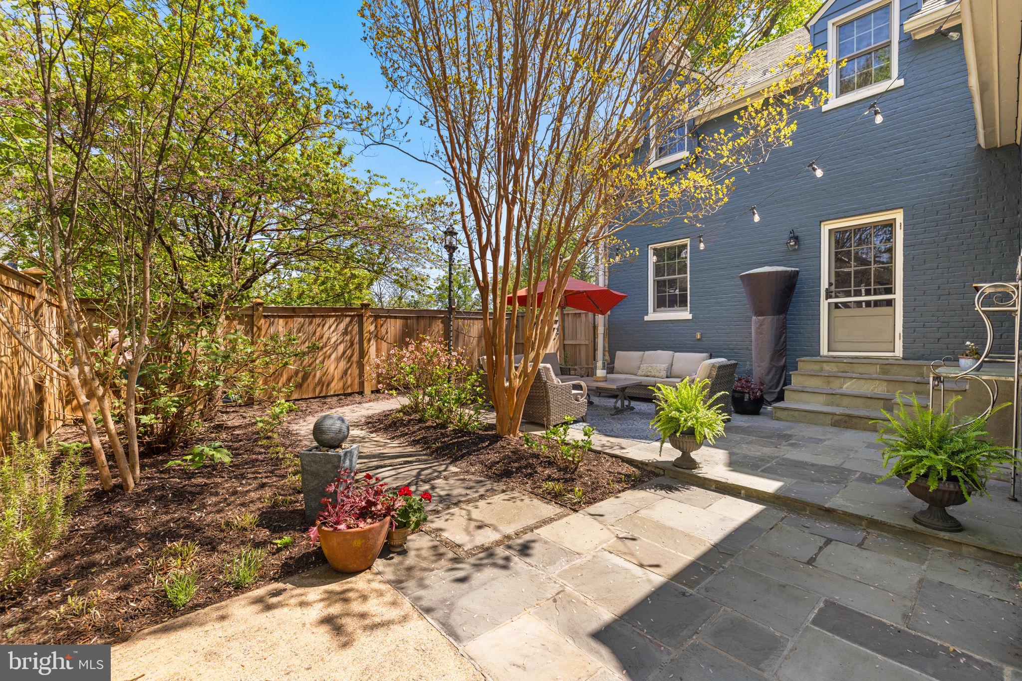 JEFFERSON PARK - Residential