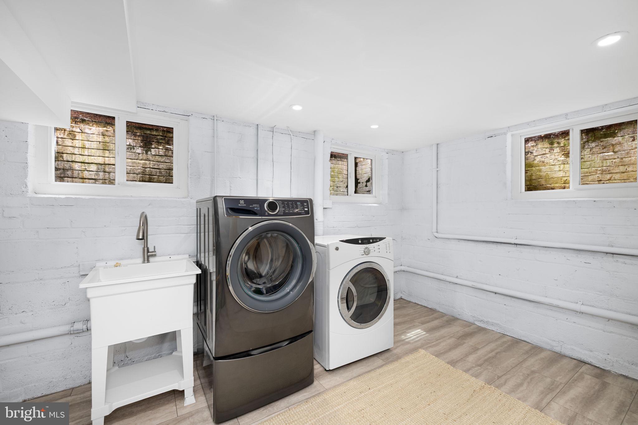 JEFFERSON PARK - Residential