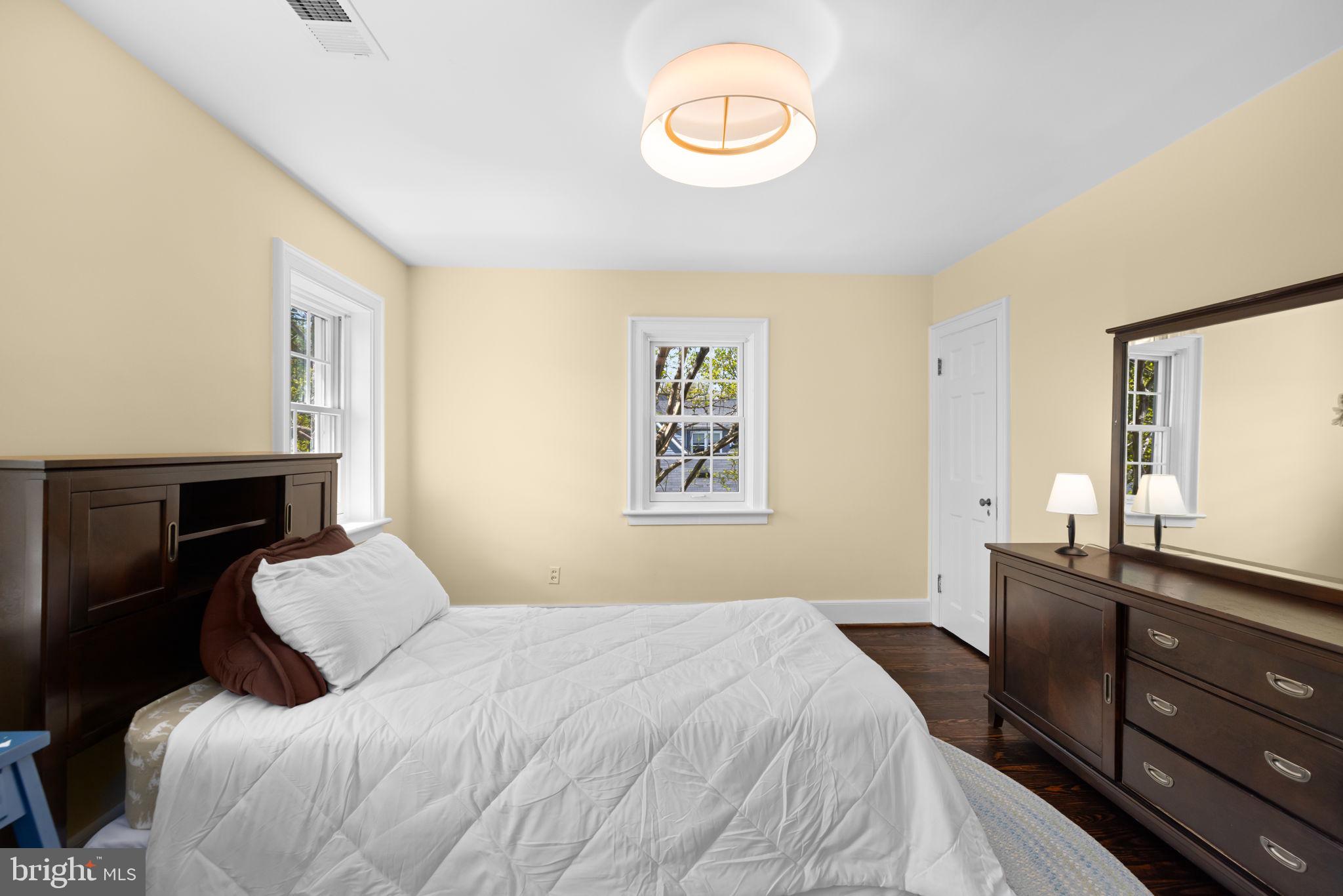 JEFFERSON PARK - Residential