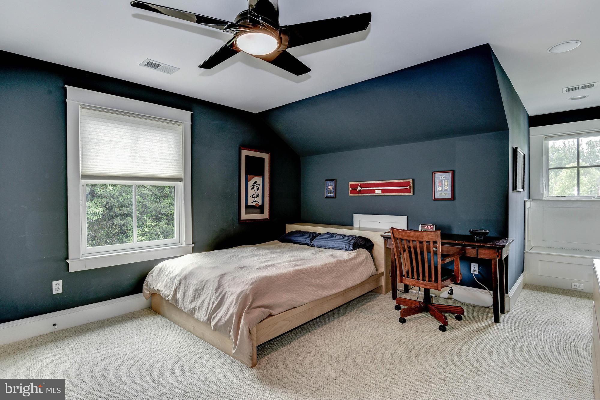 FALLS CHURCH - Residential