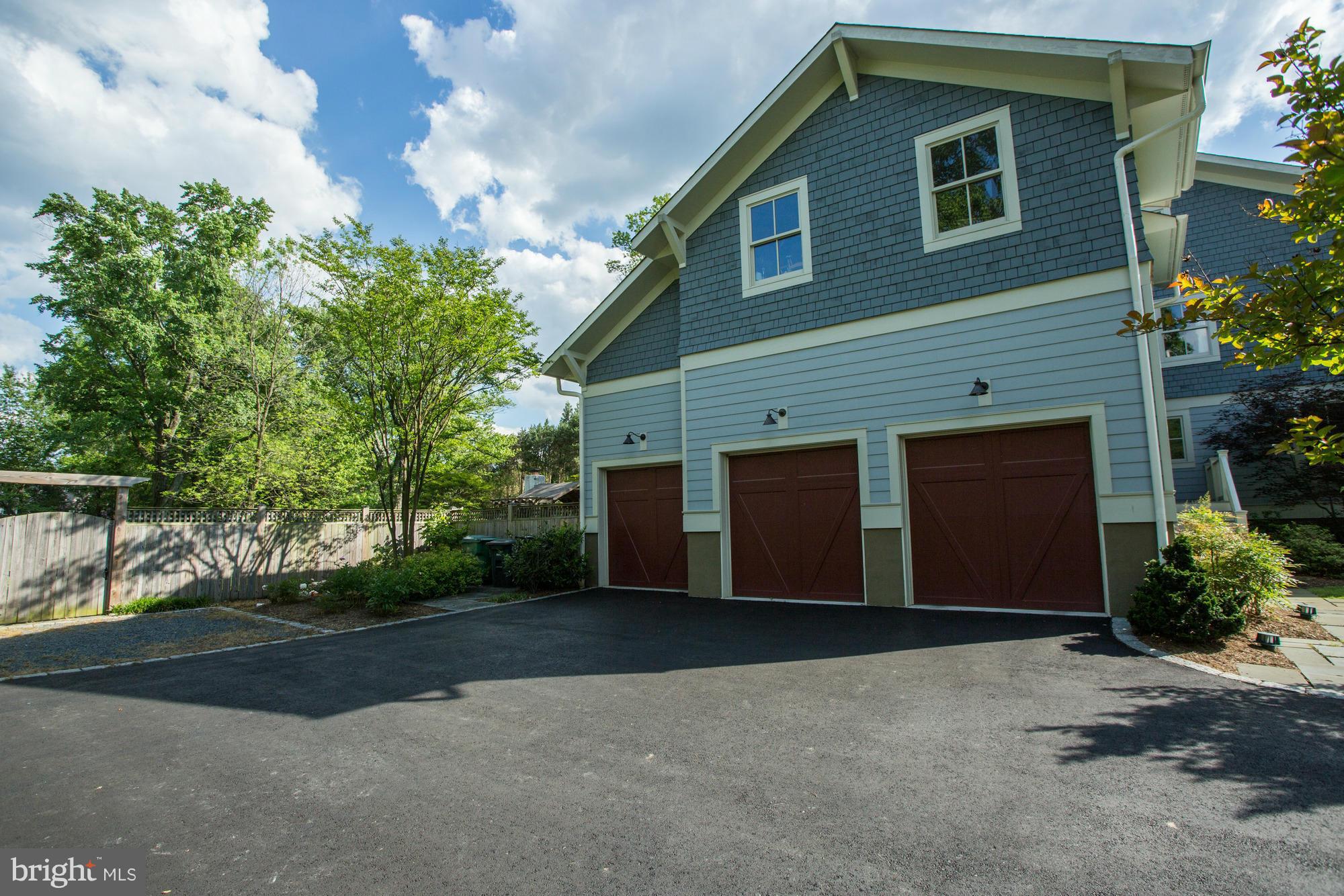 FALLS CHURCH - Residential