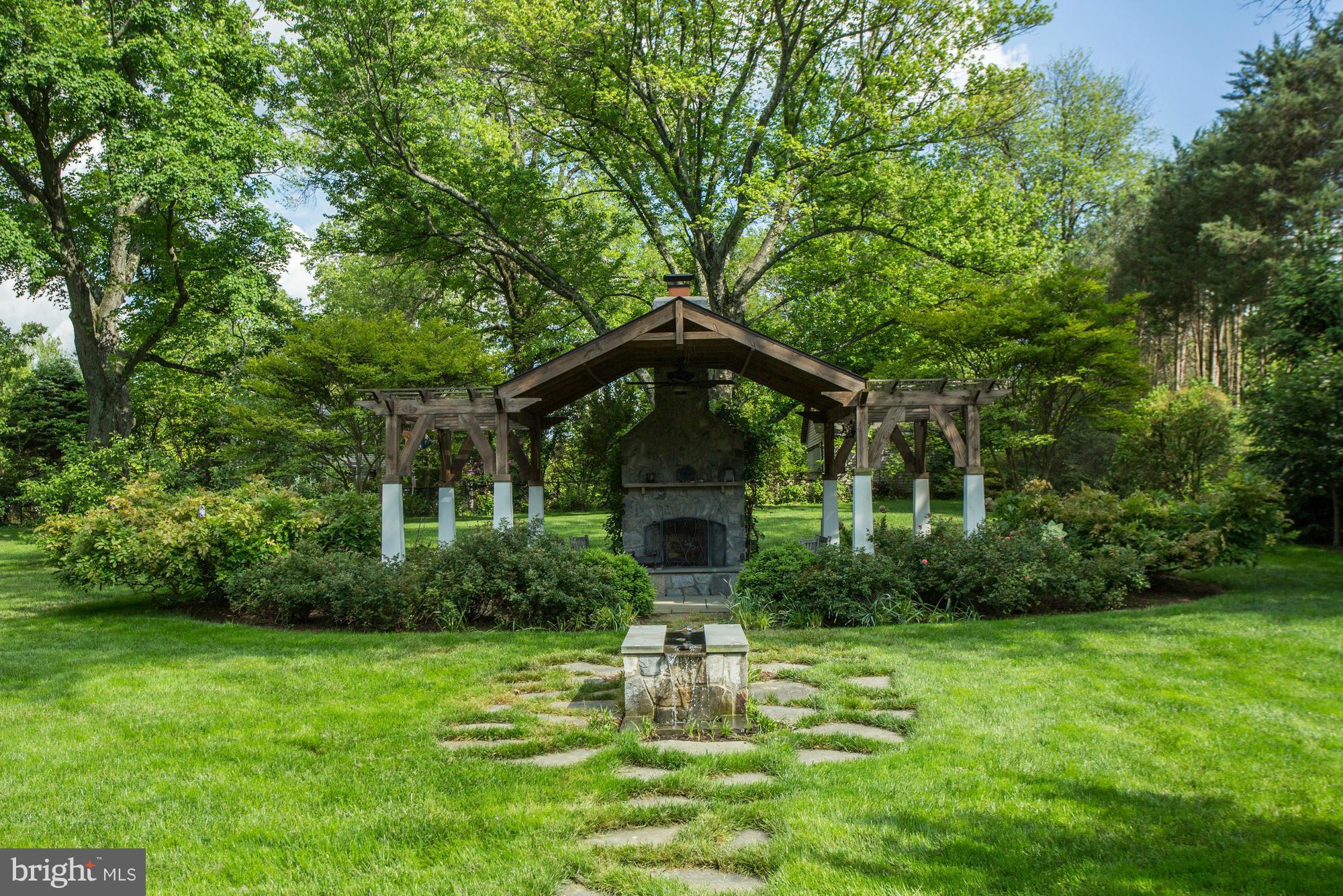 FALLS CHURCH - Residential