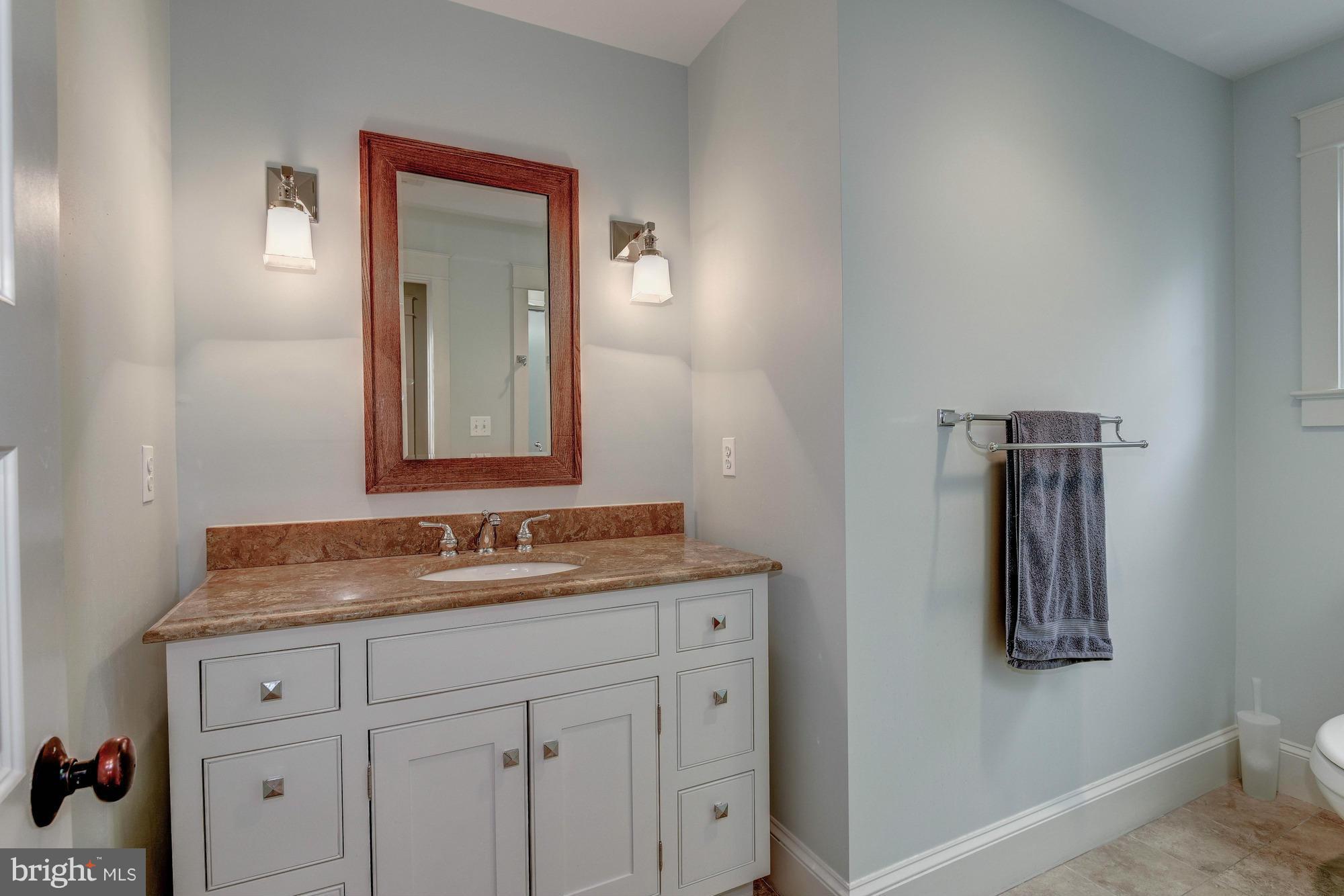 FALLS CHURCH - Residential