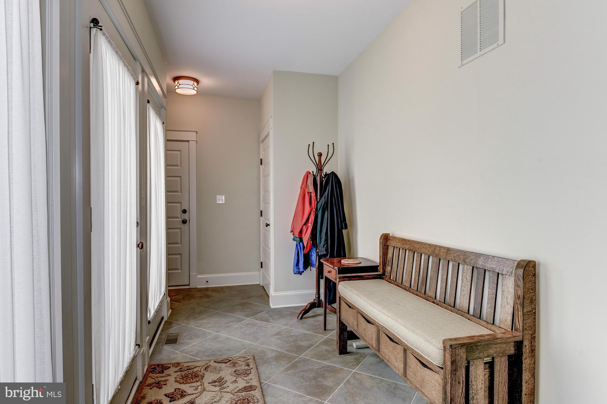 FALLS CHURCH - Residential