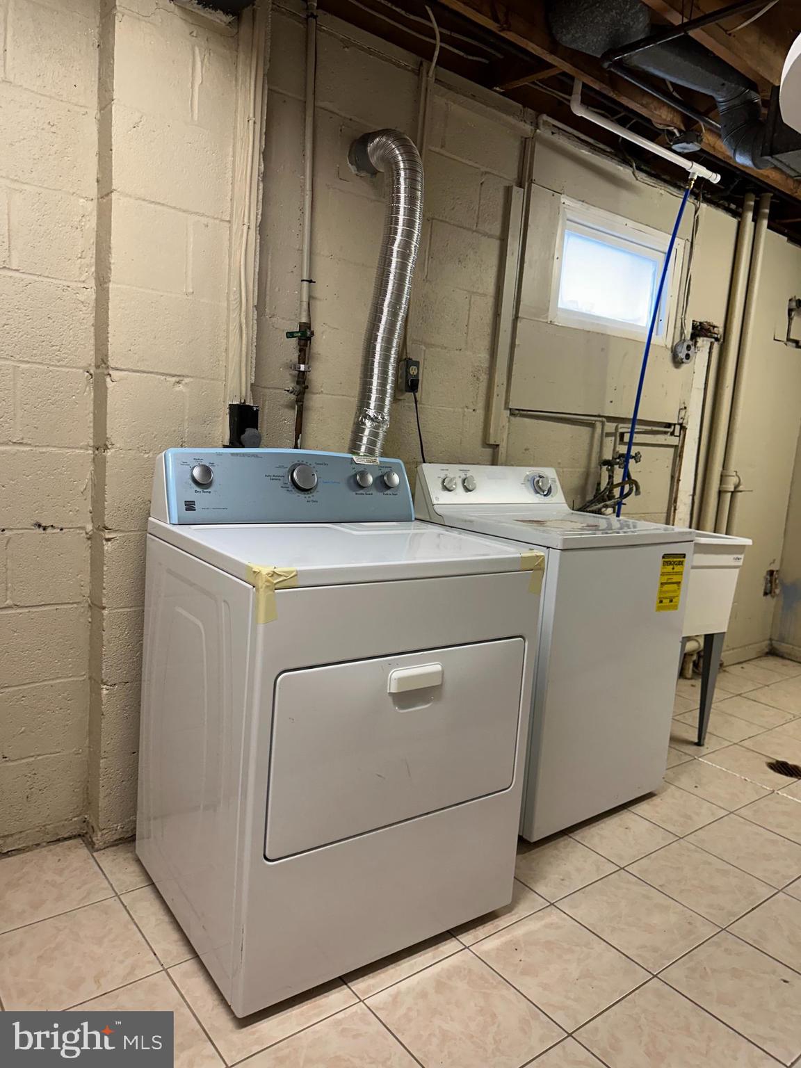 SPRINGFIELD PARK - Residential Lease