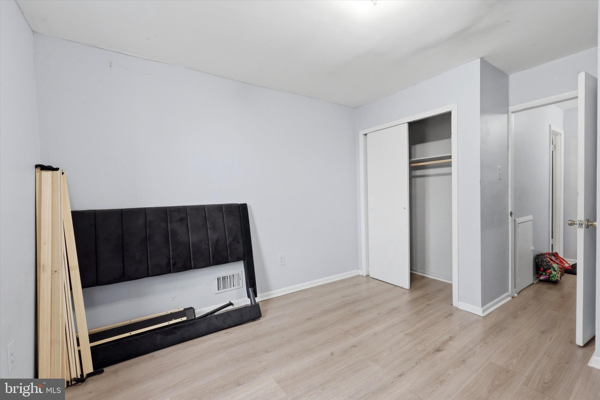 STRAWBERRY MANSION - Residential Income