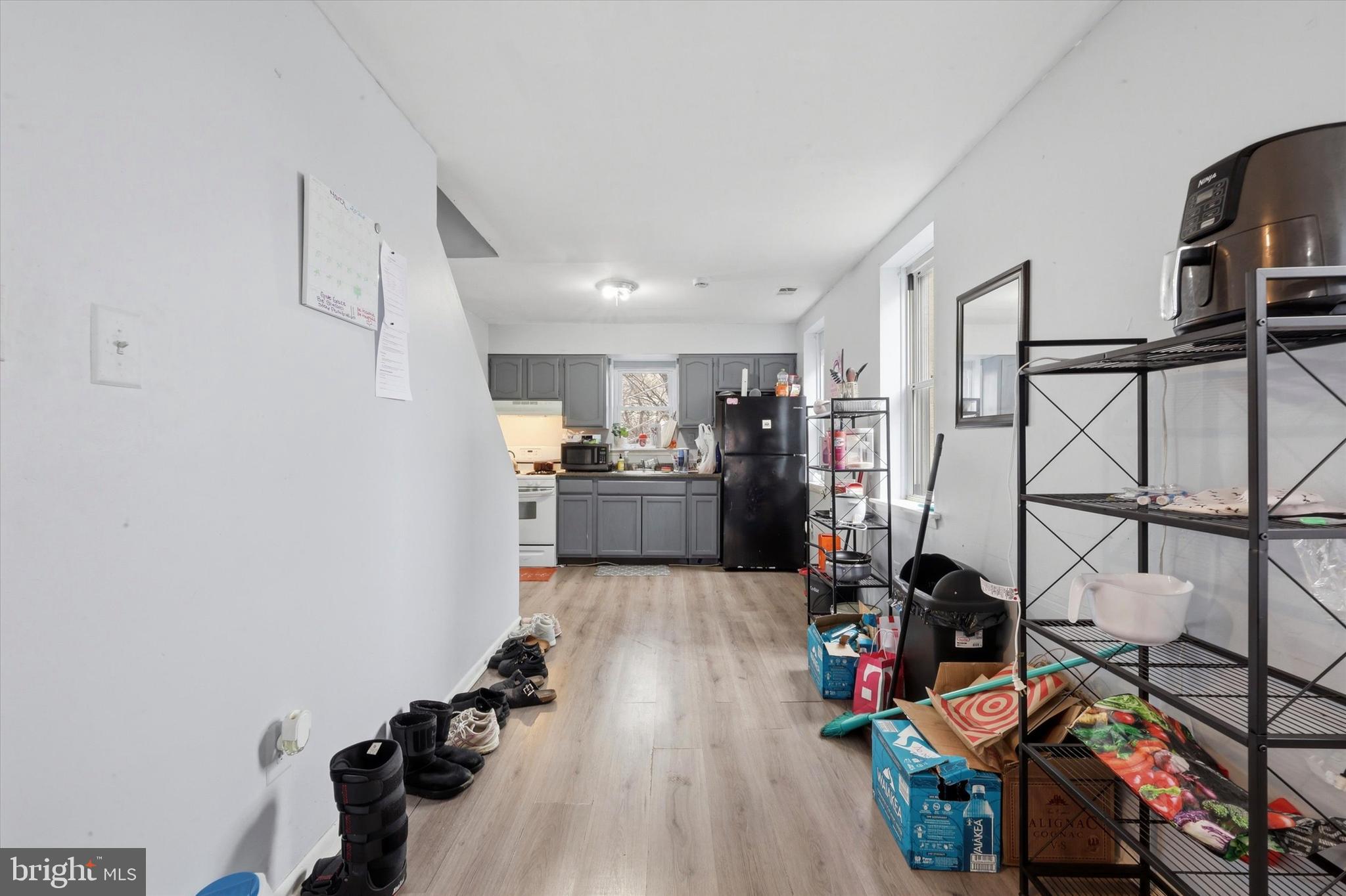 STRAWBERRY MANSION - Residential Income